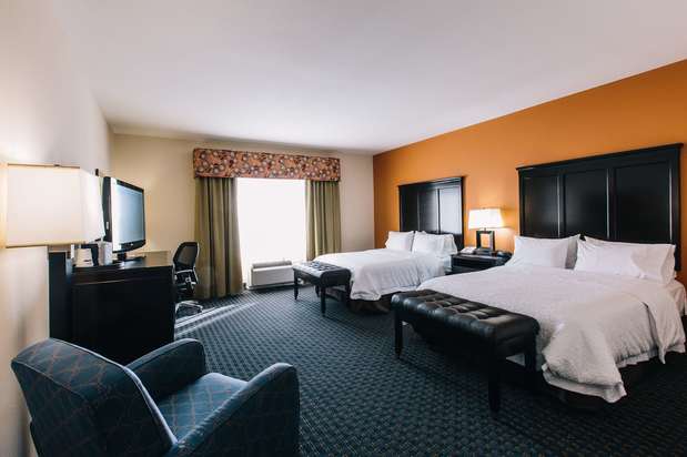 Images Hampton Inn & Suites Effingham