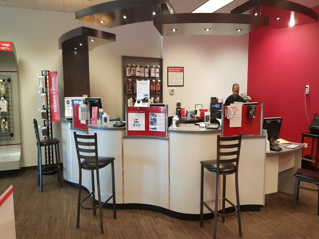 Verizon Authorized Retailer - TCC Photo