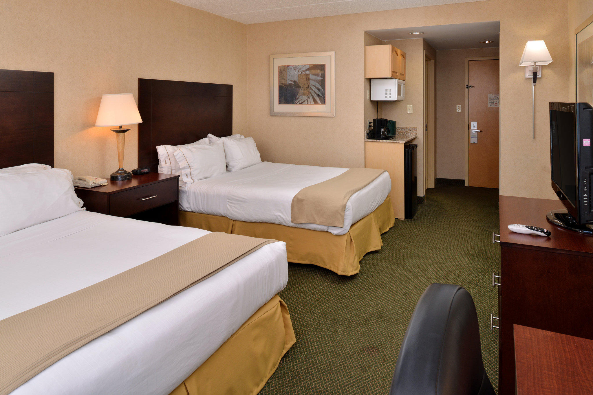 Holiday Inn Express & Suites Ocean City Photo