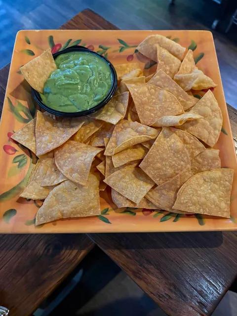 Loco Chips & Guacamole