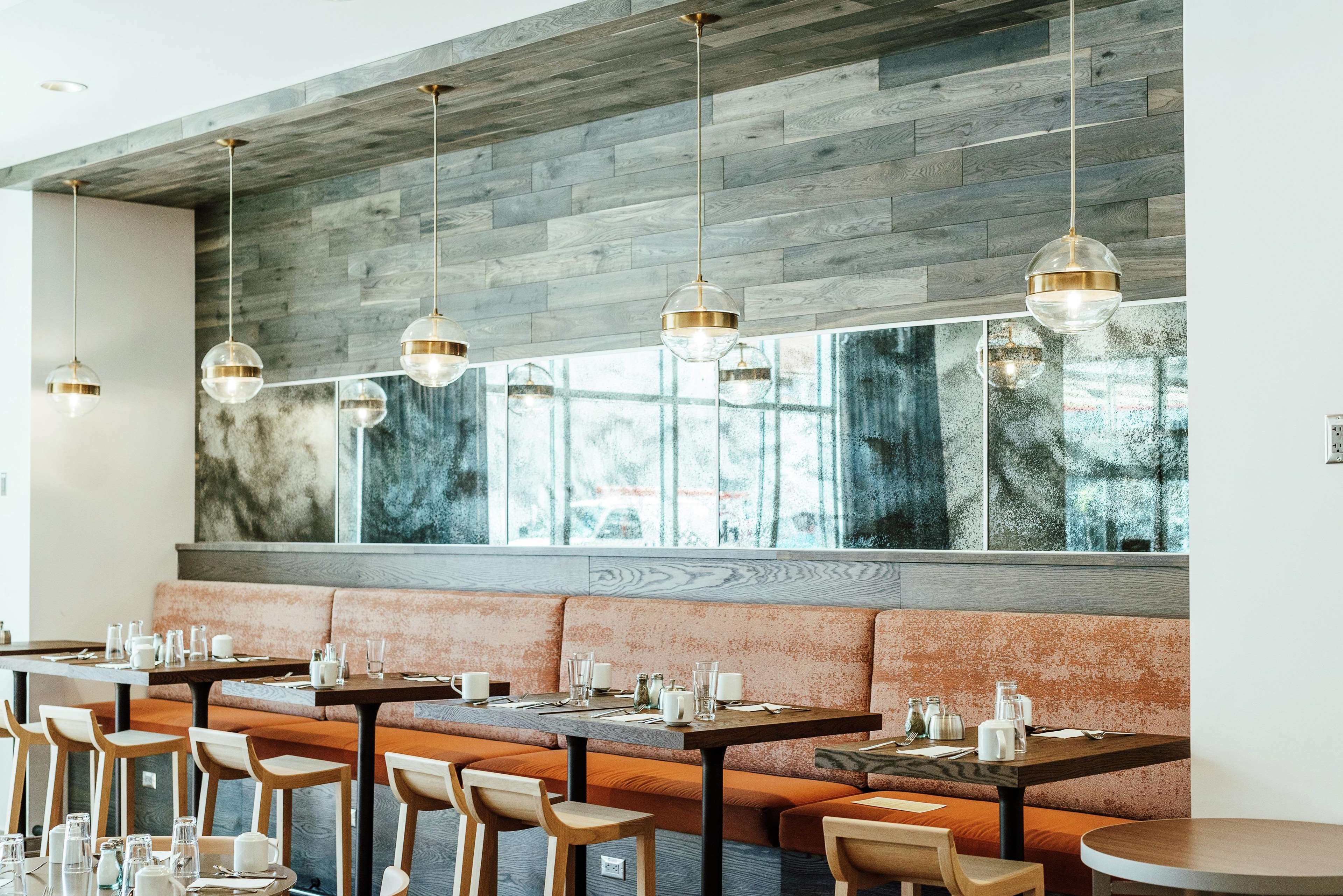 Hilton Garden Inn Denver Union Station Photo