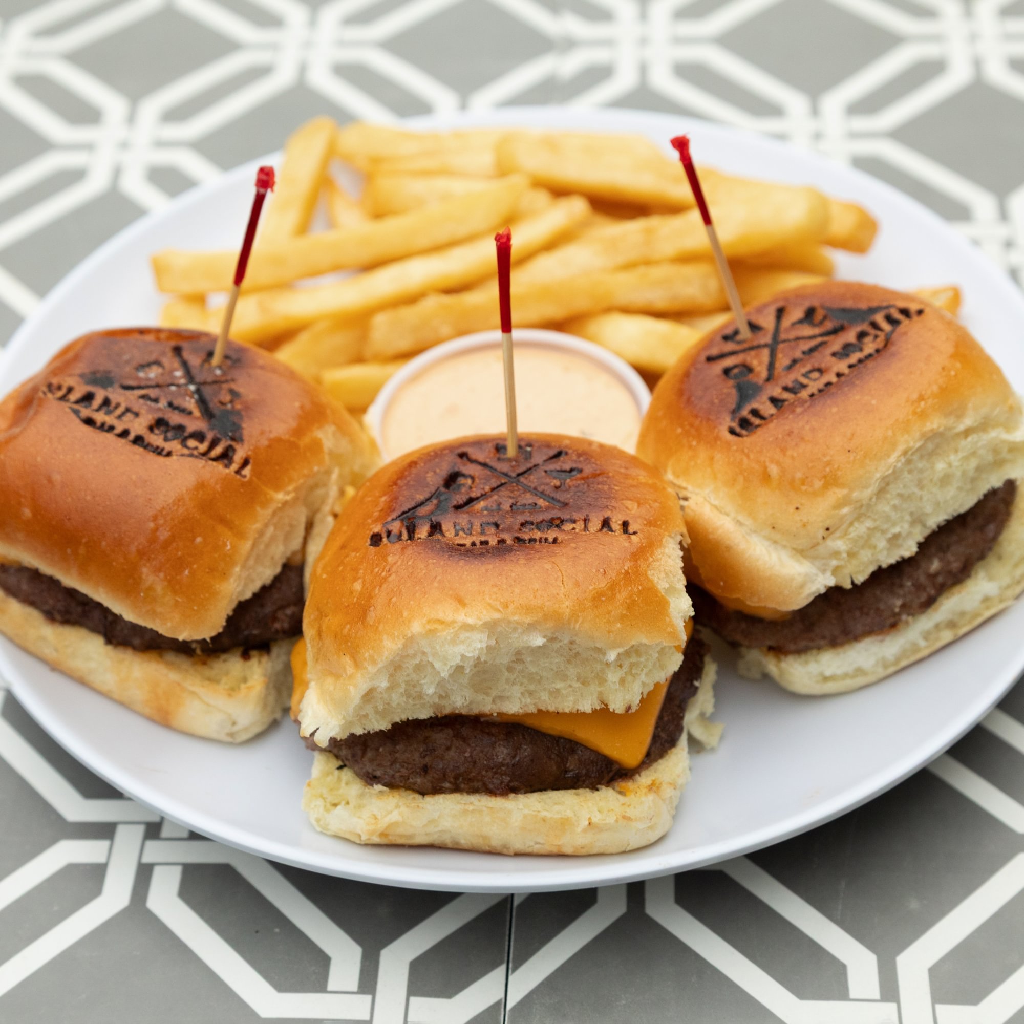 Social Sliders