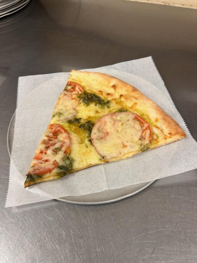 Slice Tomato Pesto