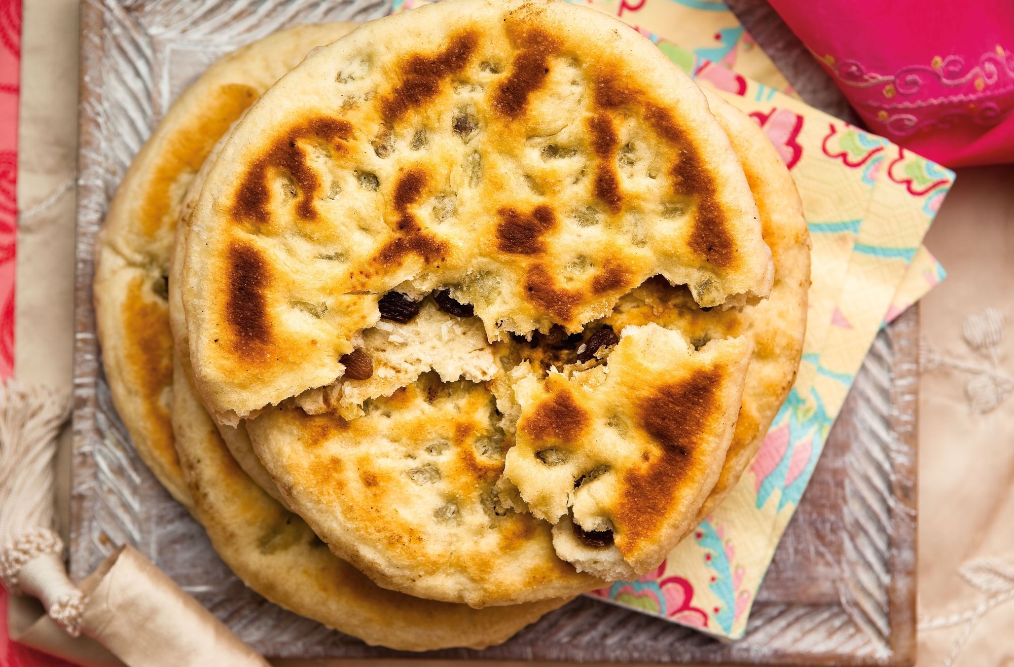 Nuts & Raisins Naan
