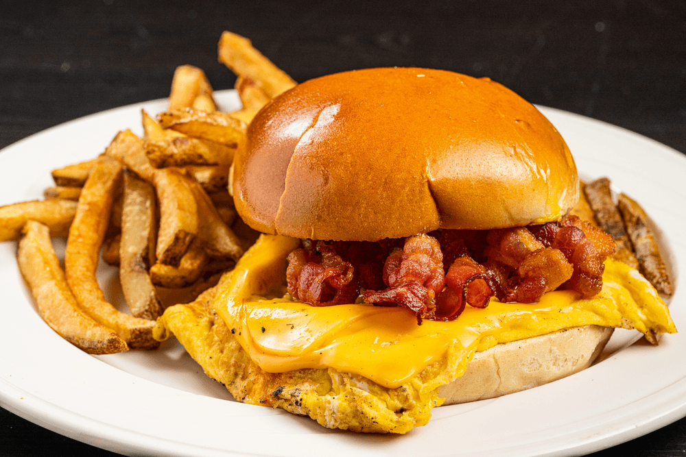 Sandwich Ham, Eggs, Bacon, & American Cheese