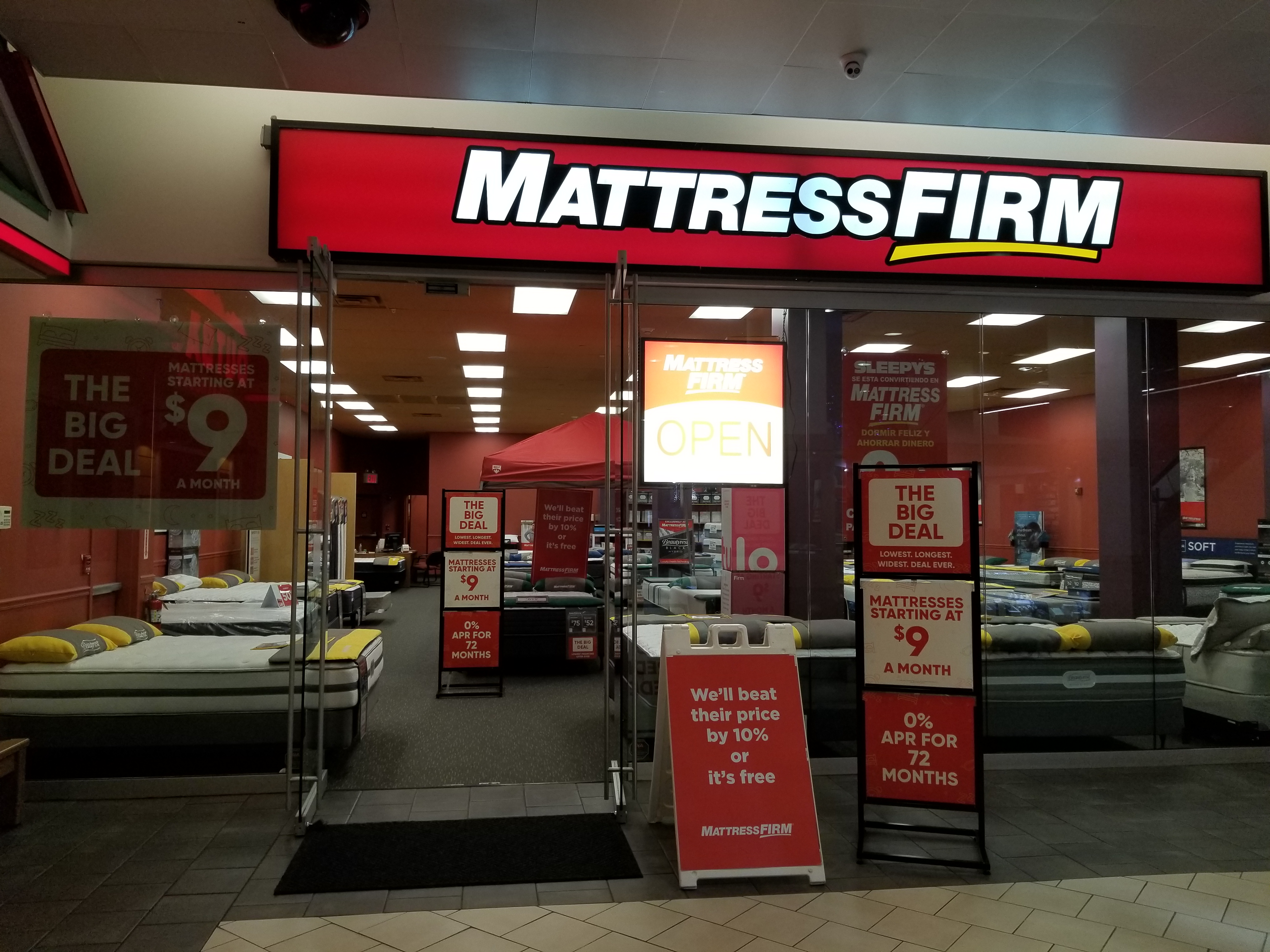 Mattress Firm Queens Place Mall Photo
