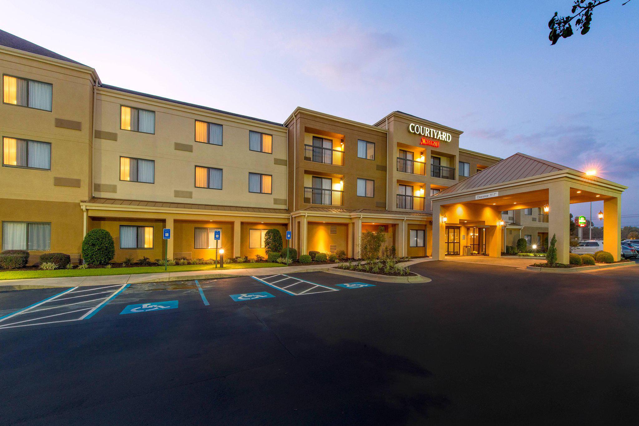 Courtyard by Marriott Albany Photo