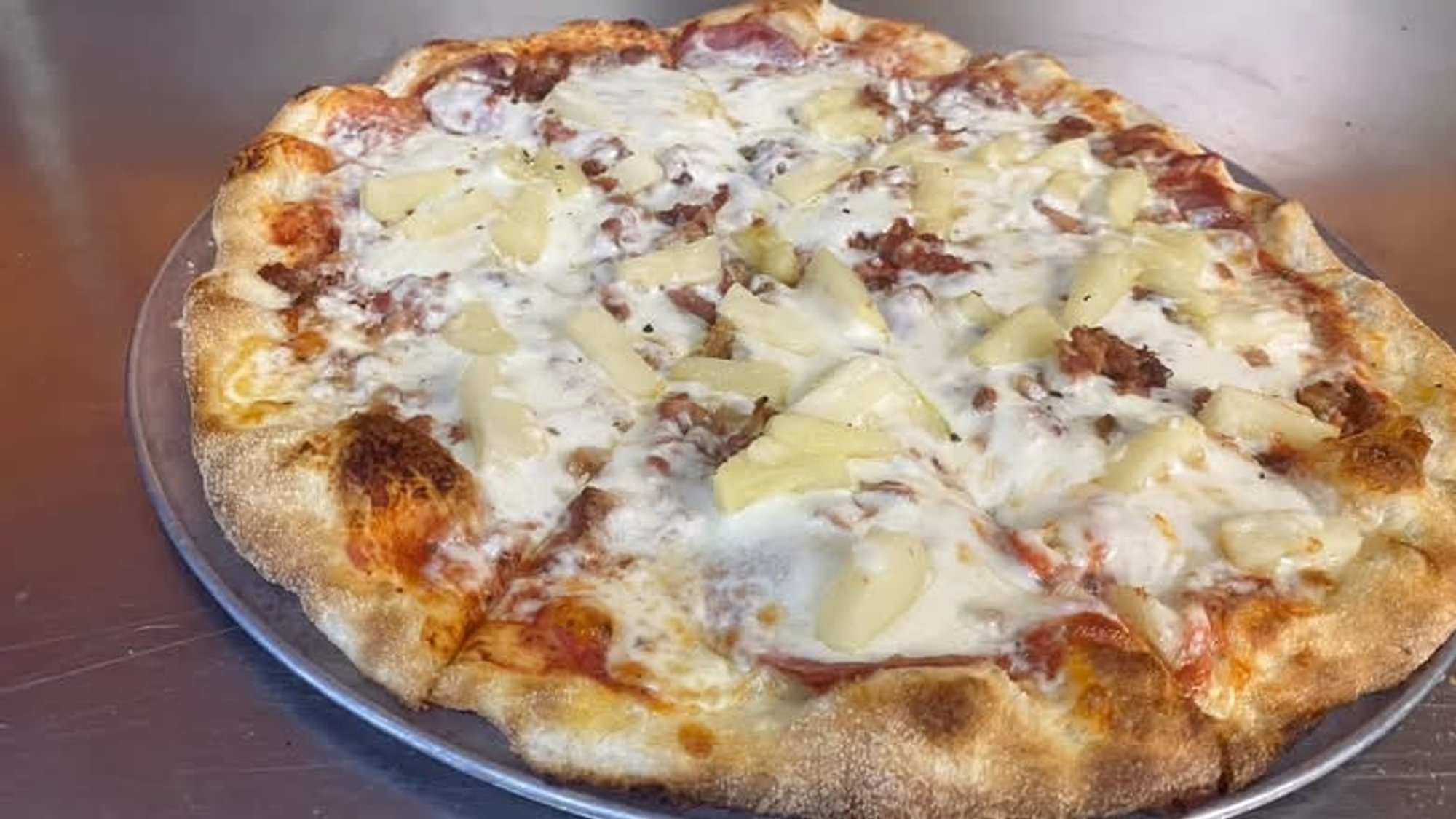 Hawaiian Pizza (Round 21")