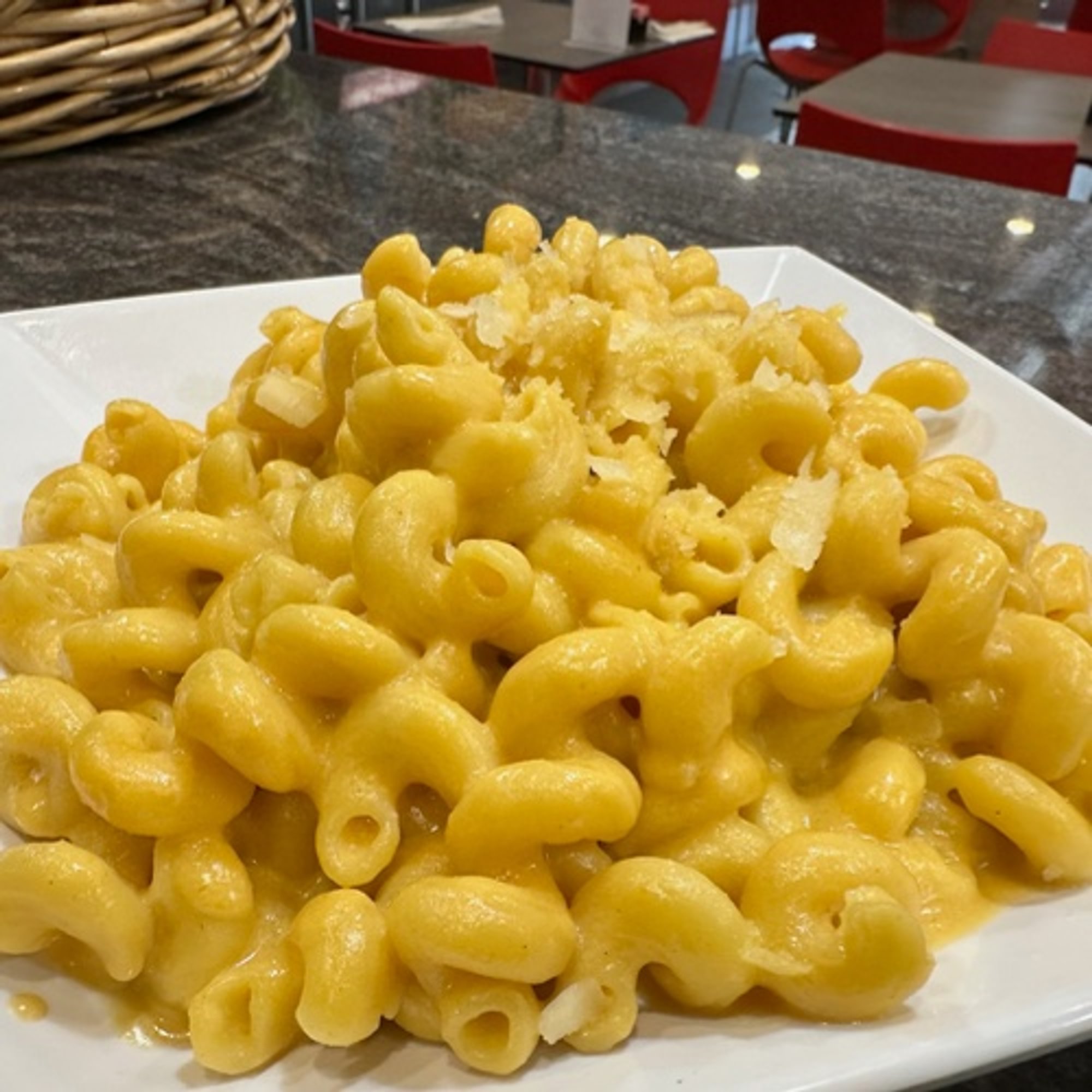 Mac & Cheeze