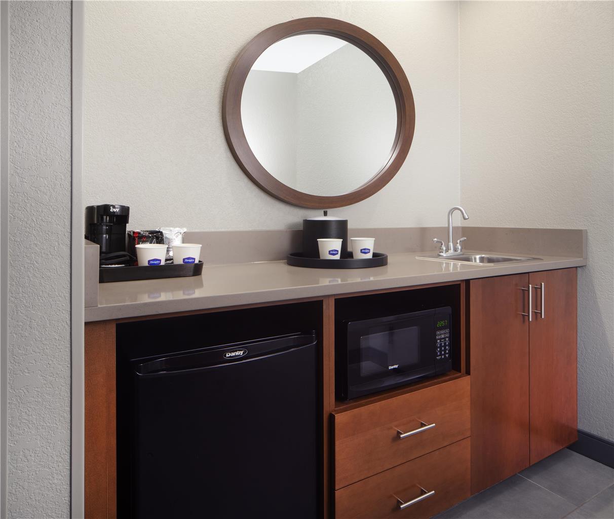 Hampton Inn & Suites Cleveland-Mentor Image
