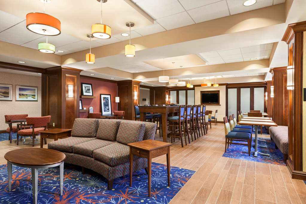 Hampton Inn Warrenton Image