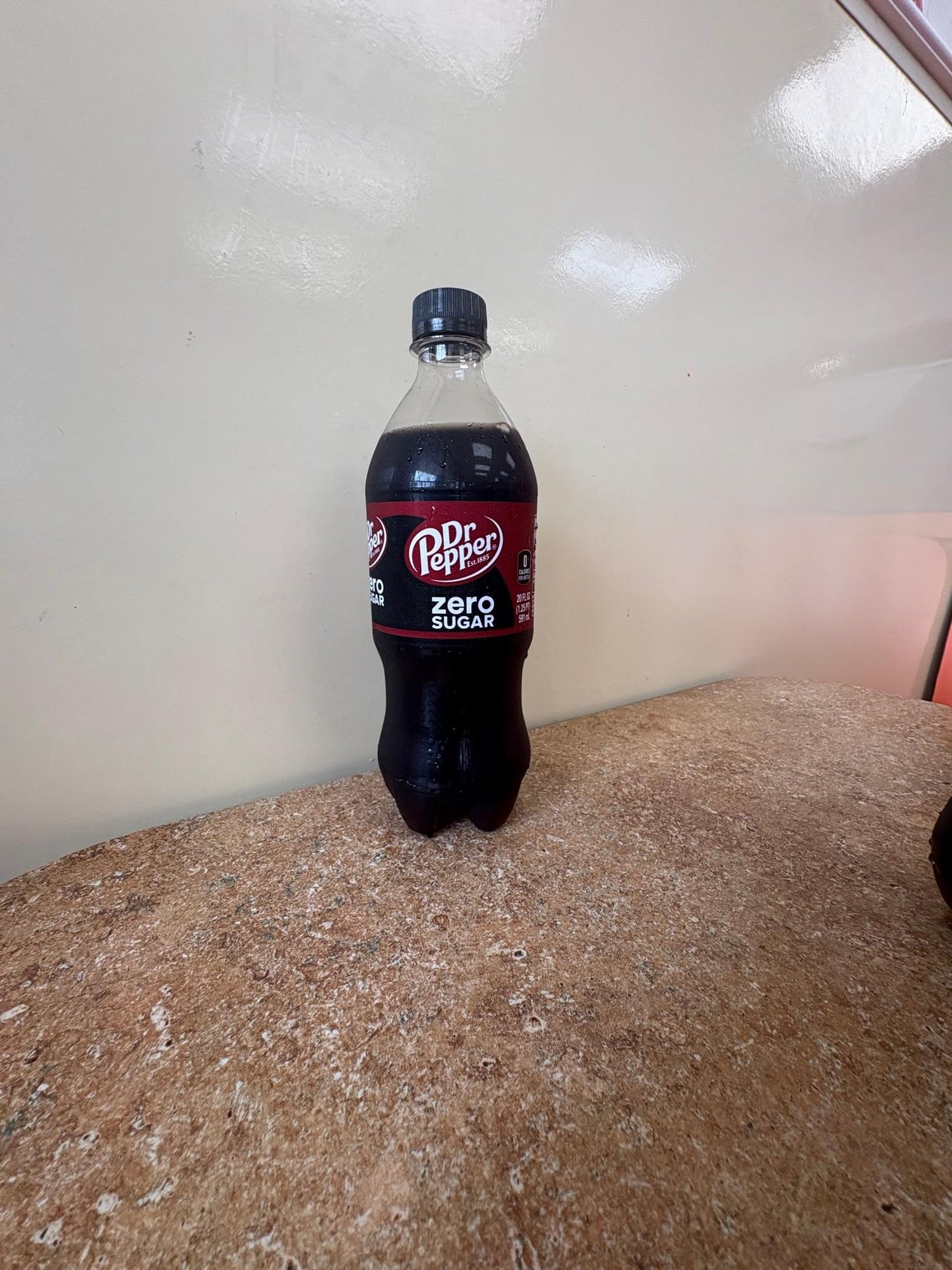Bottle: Dr. Pepper Zero Sugar