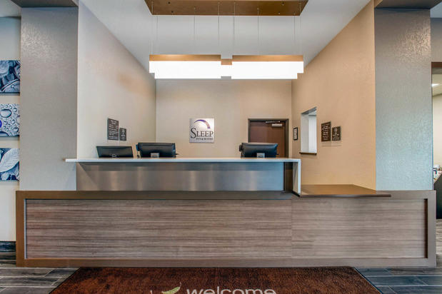 Images Sleep Inn & Suites Ankeny - Des Moines
