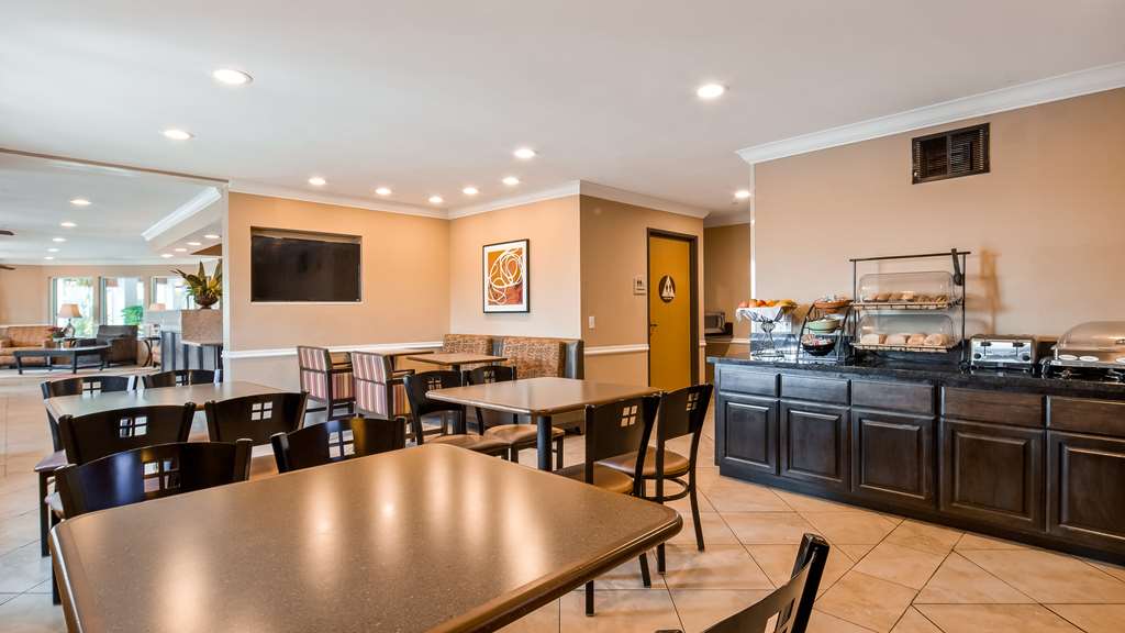 Best Western Plus Corning Inn Image