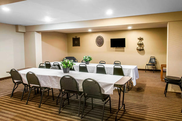 Images Rodeway Inn East
