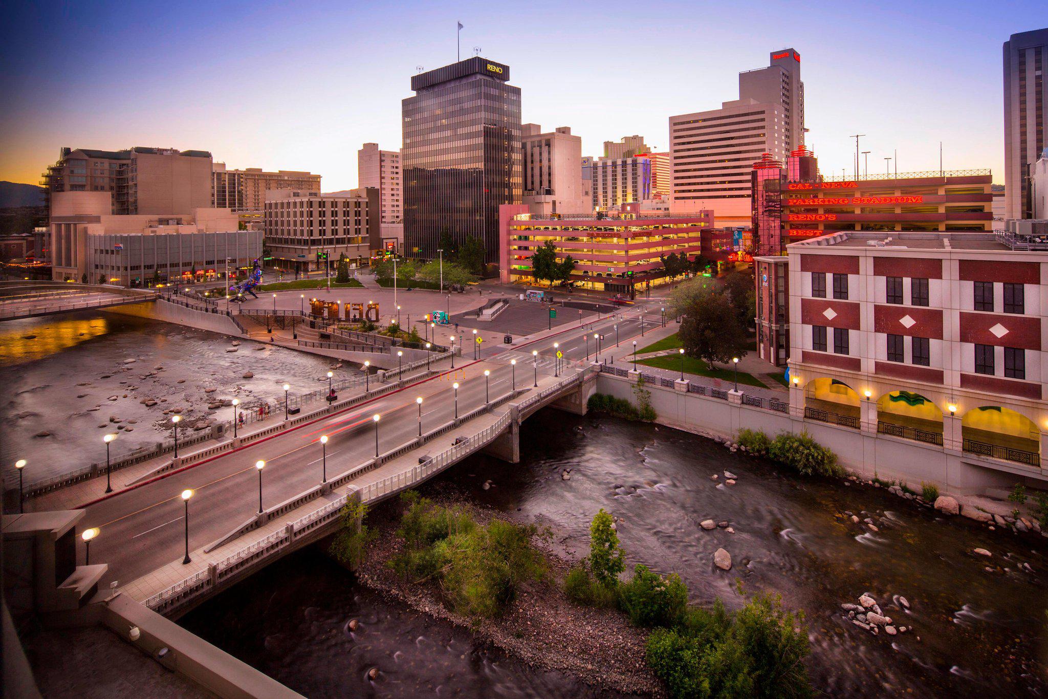 Renaissance Reno Downtown Hotel Photo