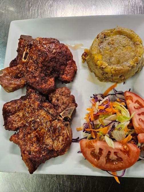 Mofongo De Chuleta Frita / Fried Pork Chop Mofongo
