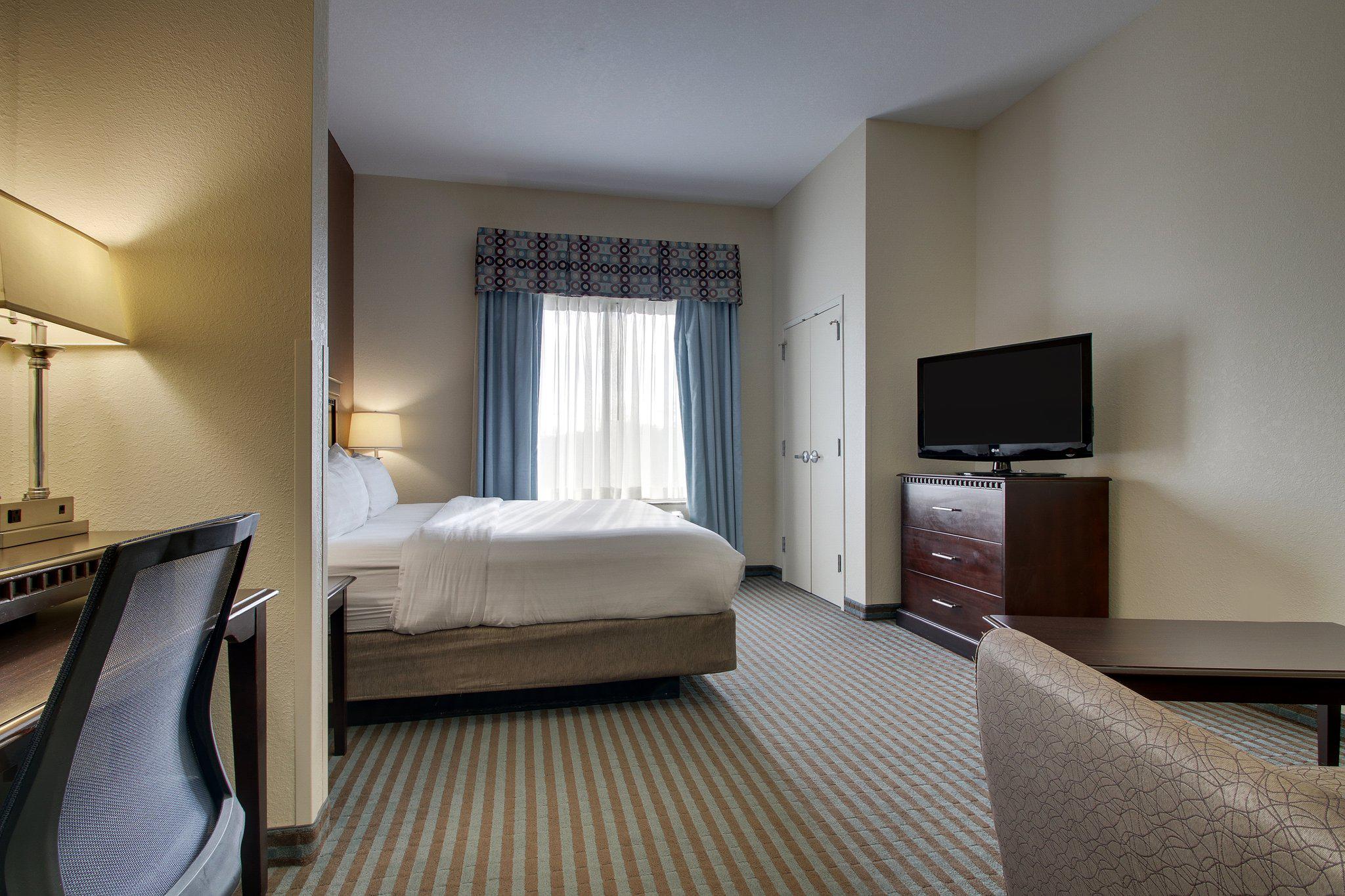 Holiday Inn Express Leland - Wilmington Area Photo