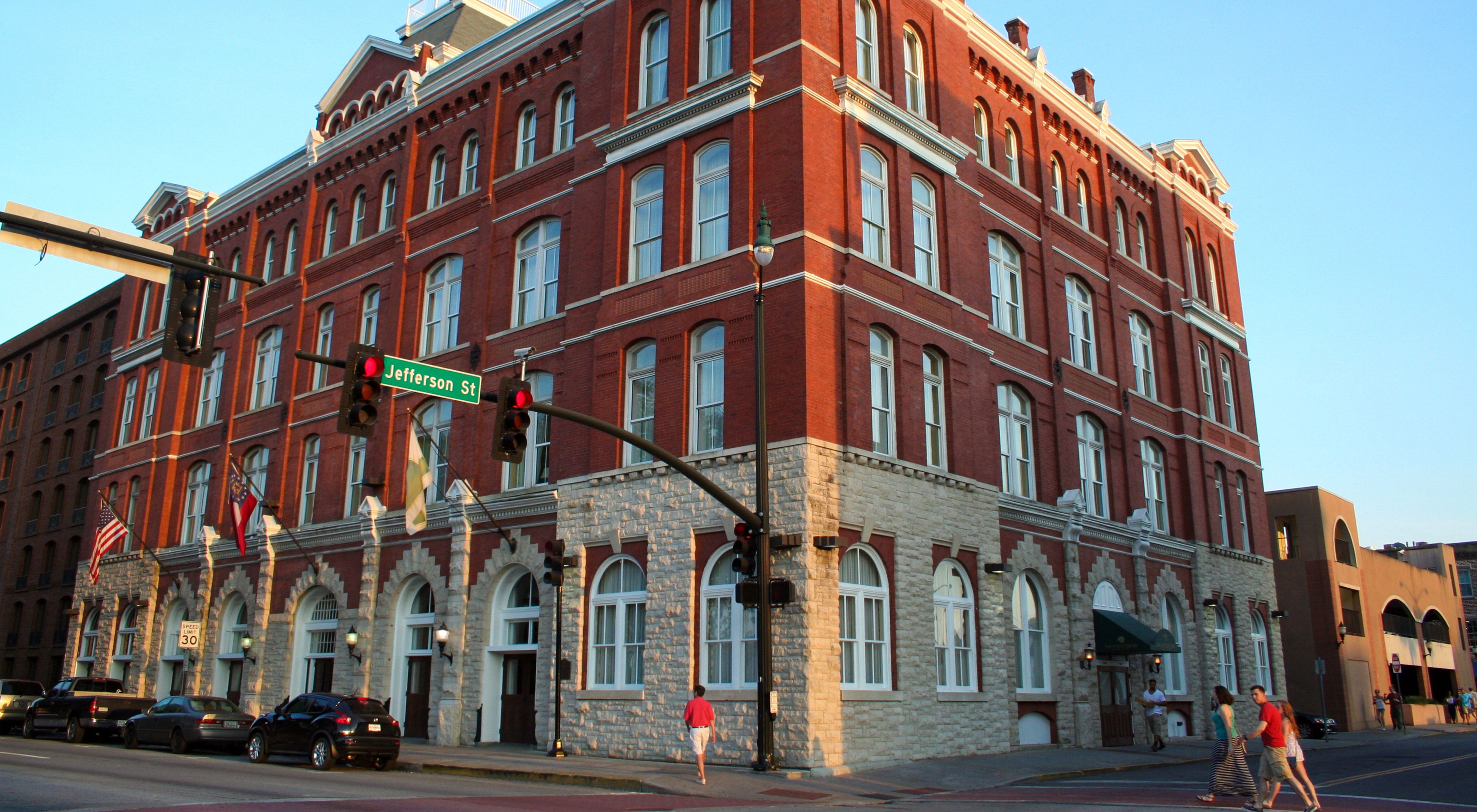 Hotel Indigo Savannah Historic District 201 West Bay Street, Savannah