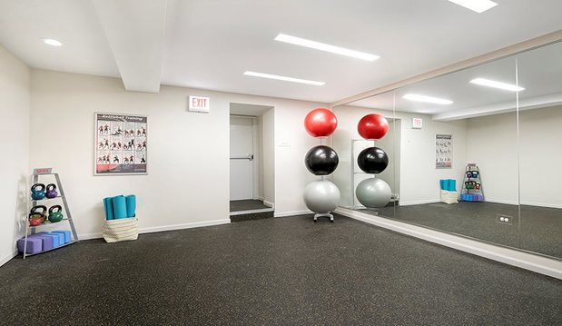Images Irving Courts by Reside