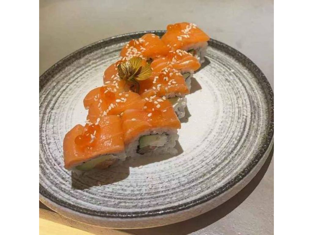 Spicy Salmon Roll