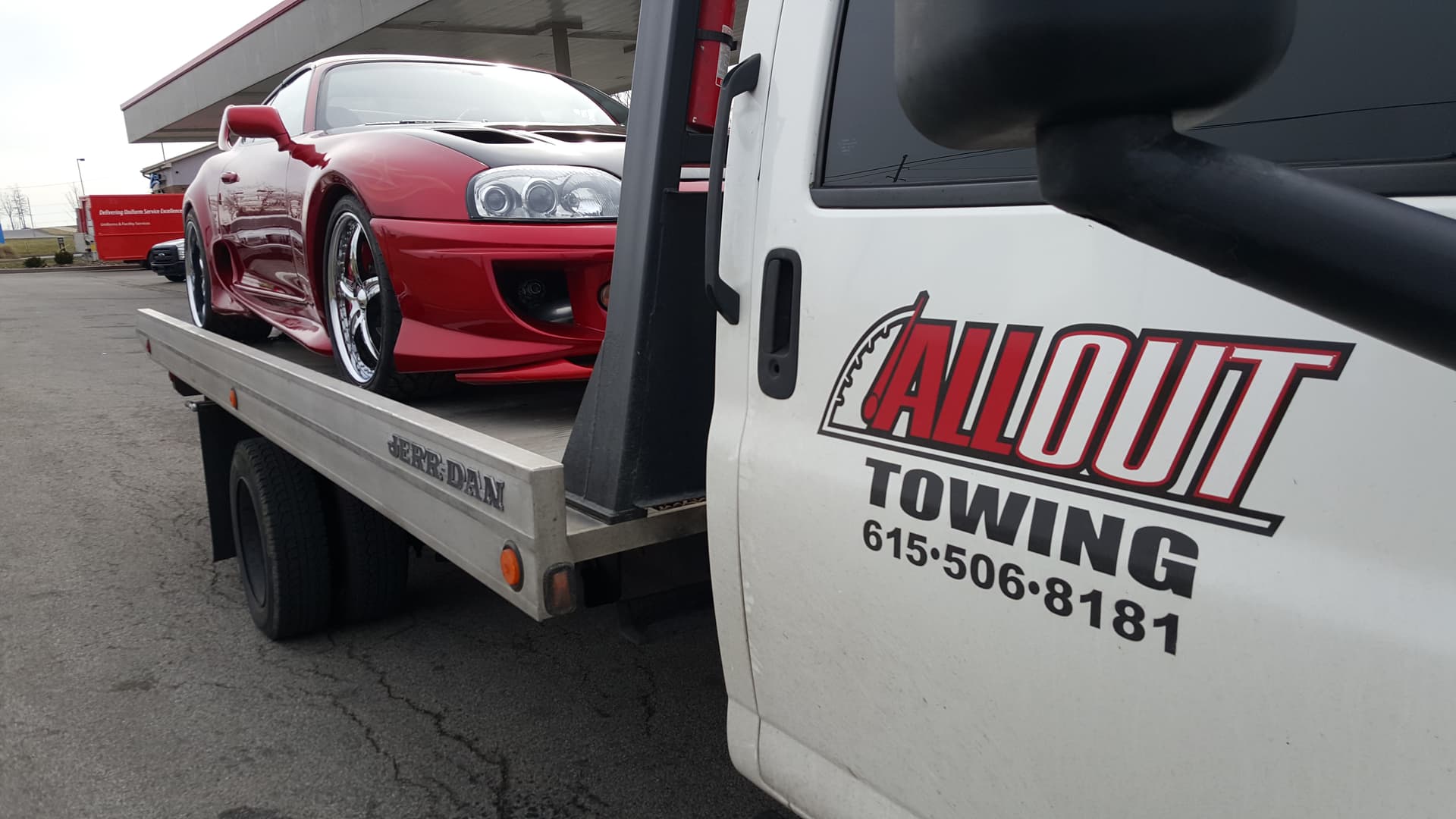 All Out Towing Photo