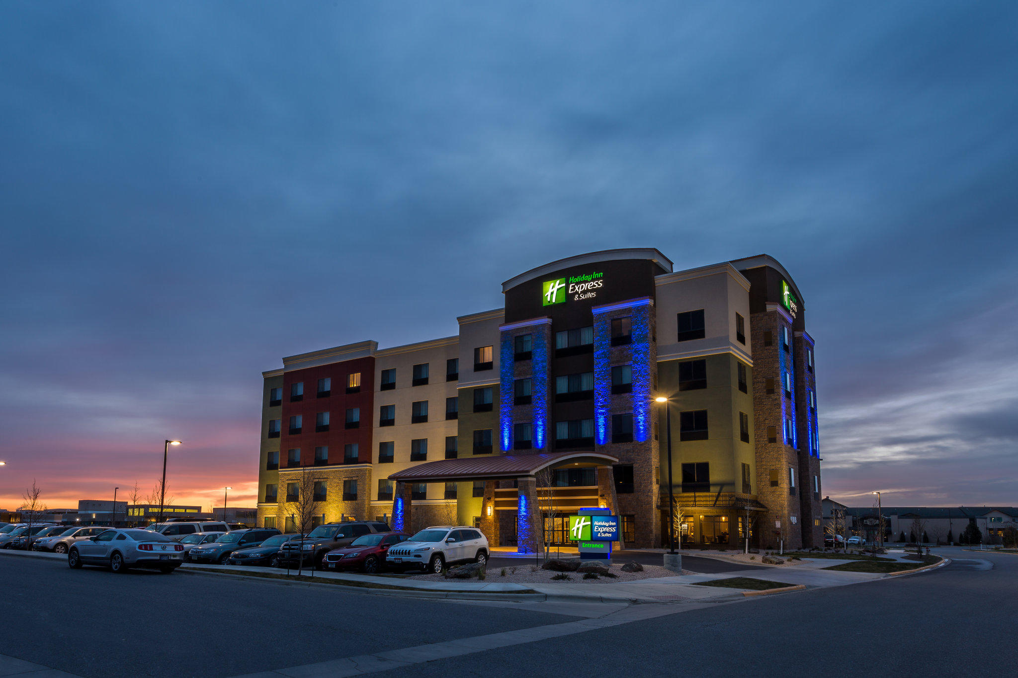 Holiday Inn Express & Suites Billings West Photo