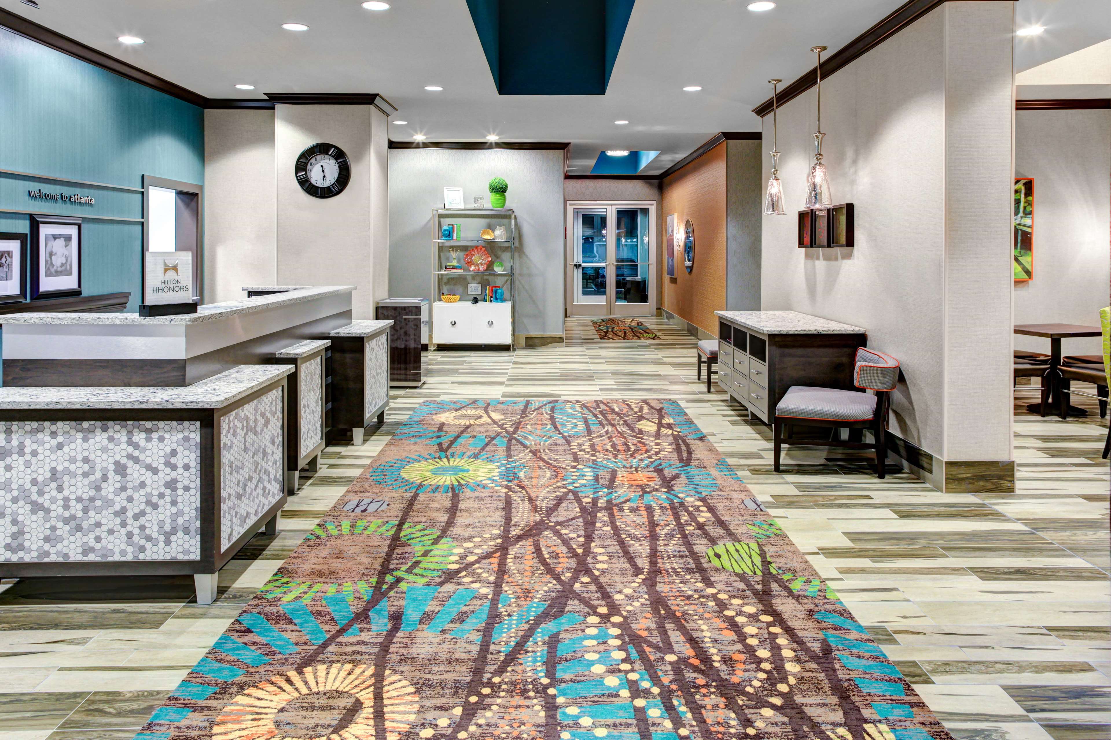 Hampton Inn & Suites by Hilton Atlanta Perimeter Dunwoody Photo