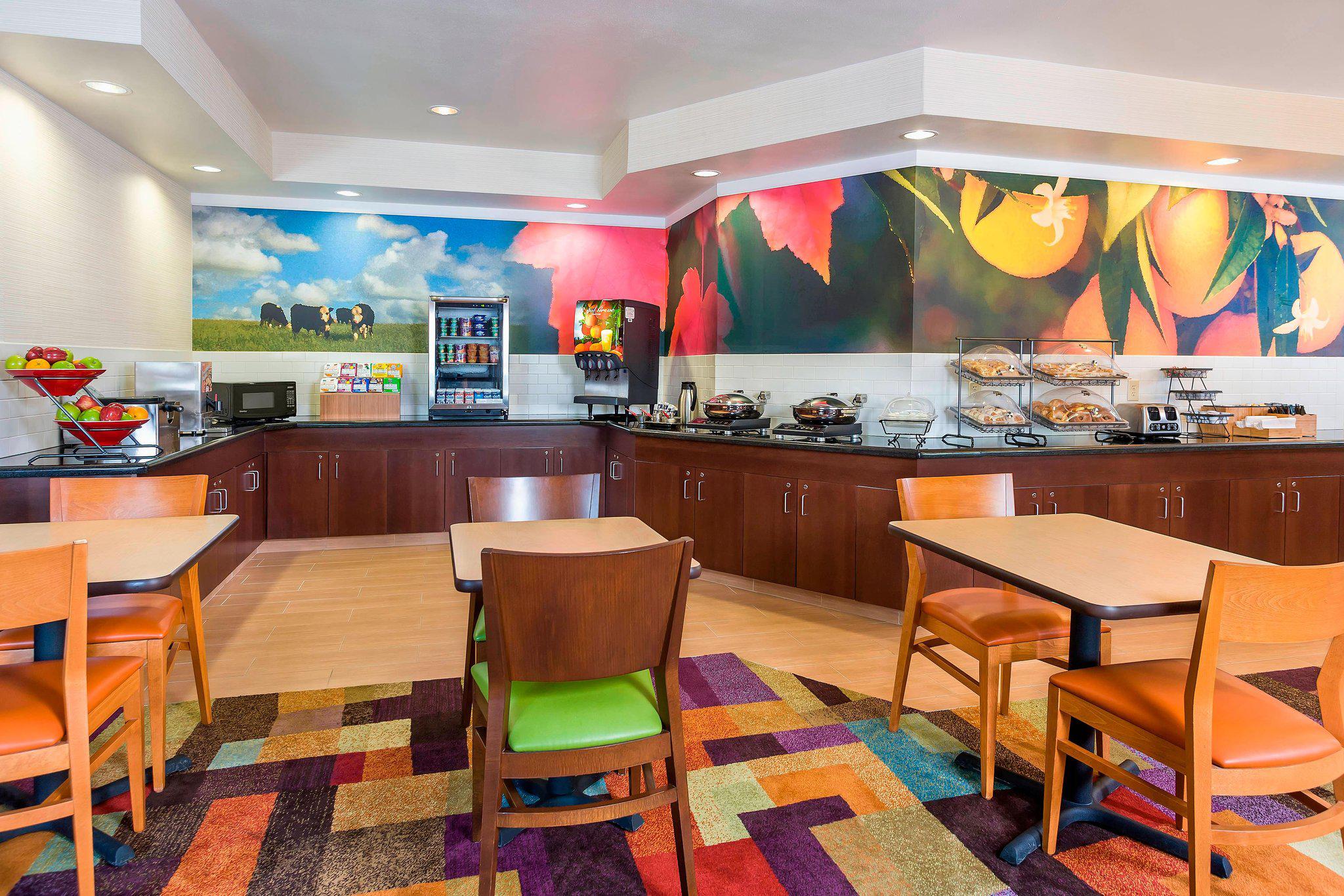 Fairfield Inn & Suites by Marriott Houston Westchase Photo