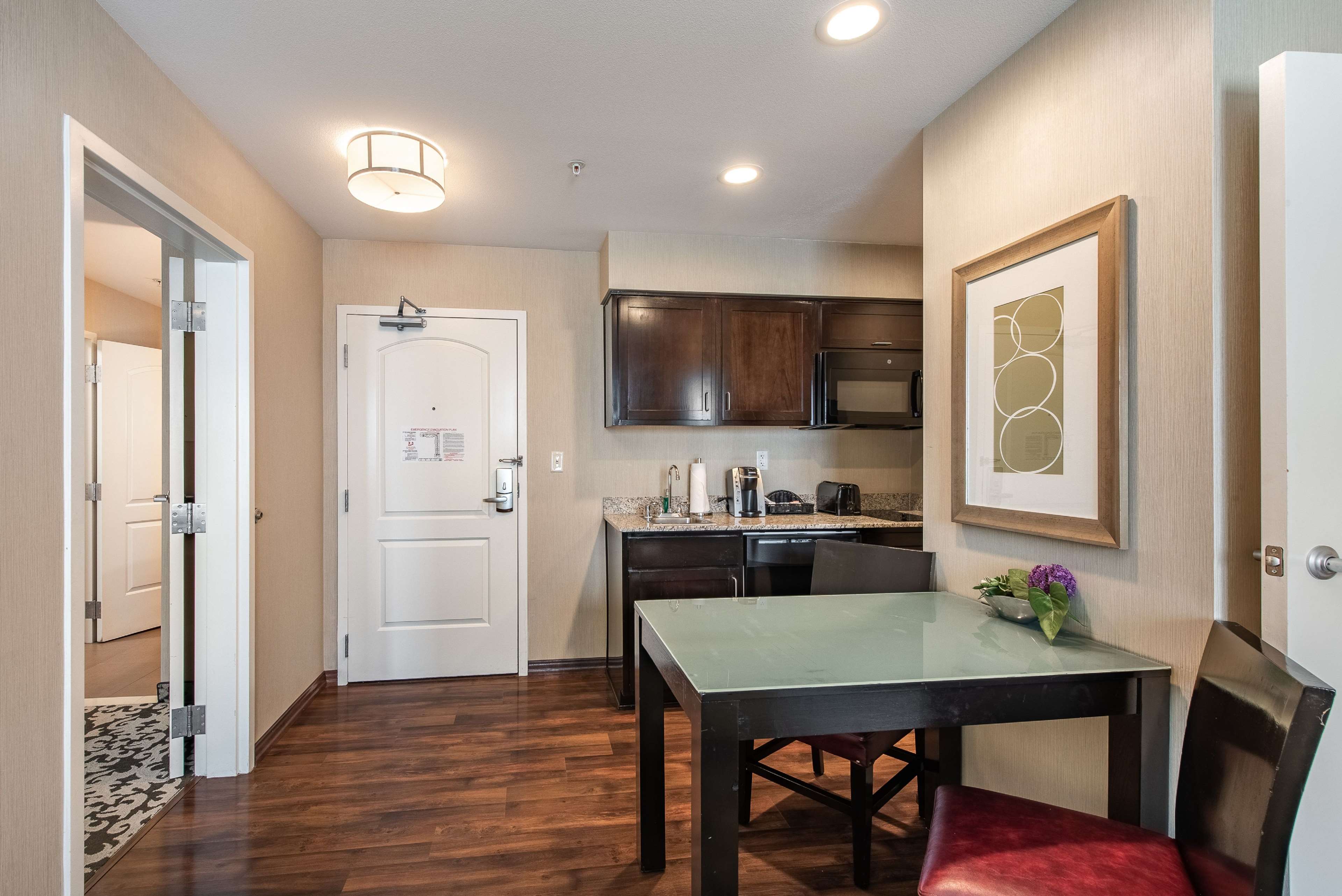 Guest room