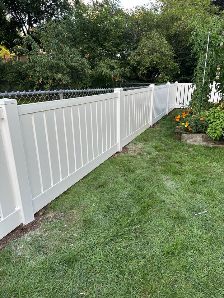 Top Rail Fence Naperville Image