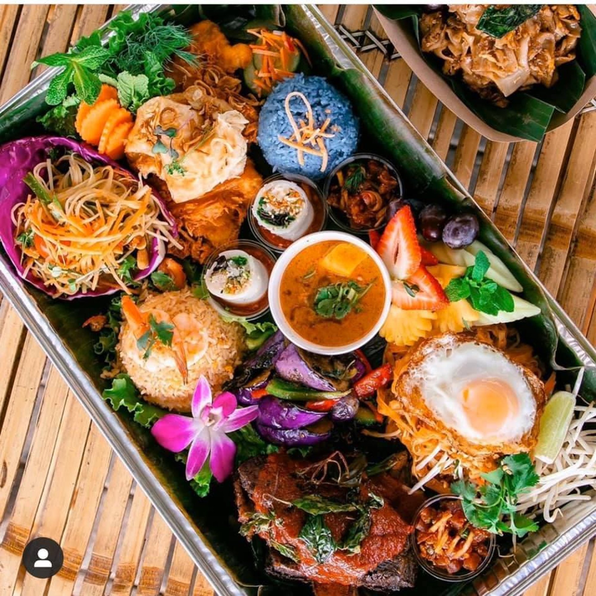 Little Lao Platter Set