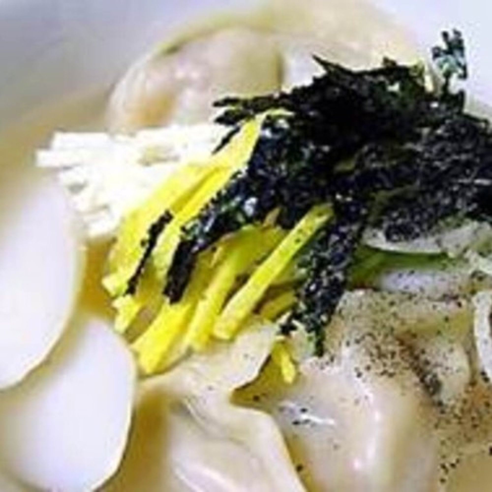 Ddeok Man Du Guk (떡만두국)
