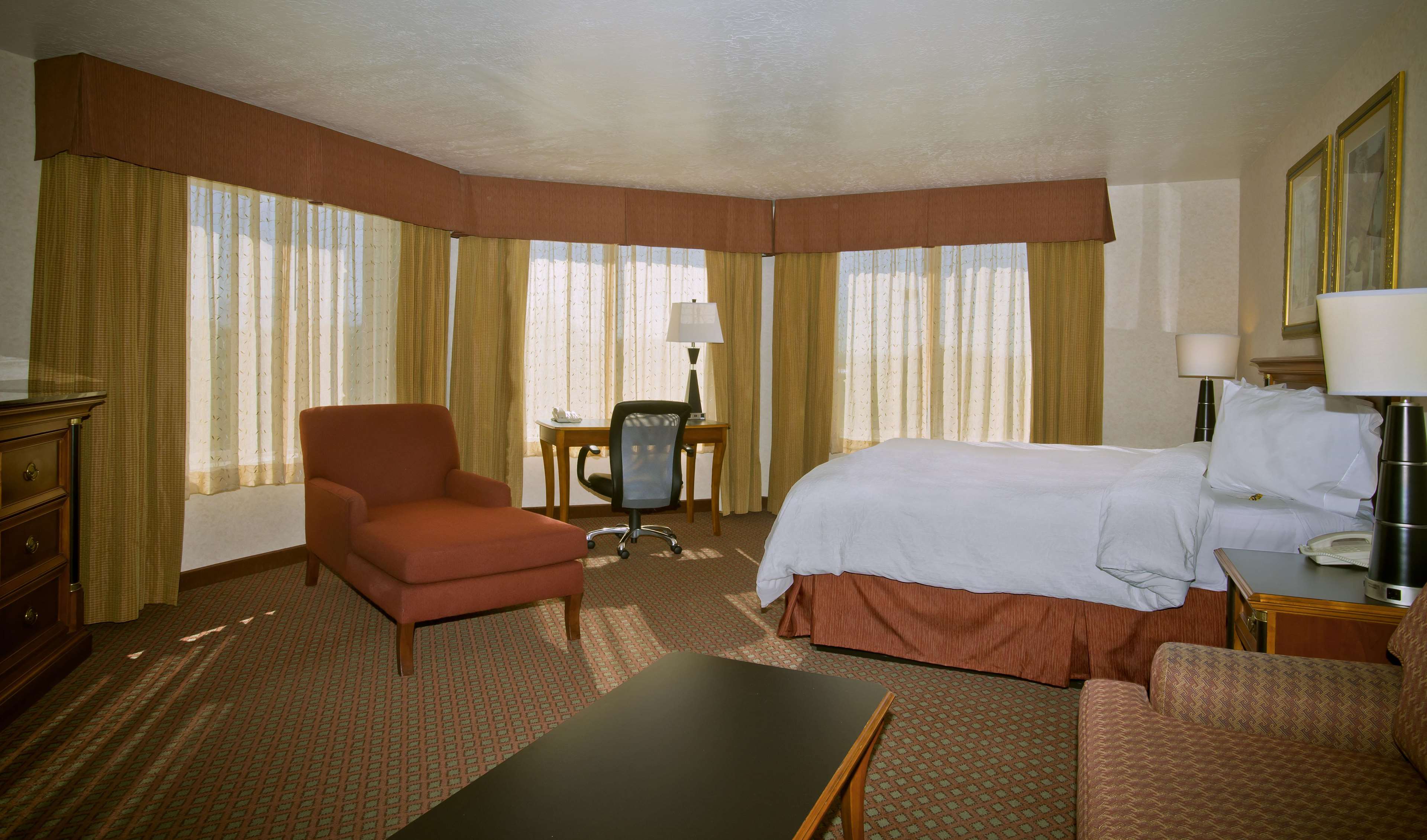 Hampton Inn & Suites Salt Lake City Airport Photo