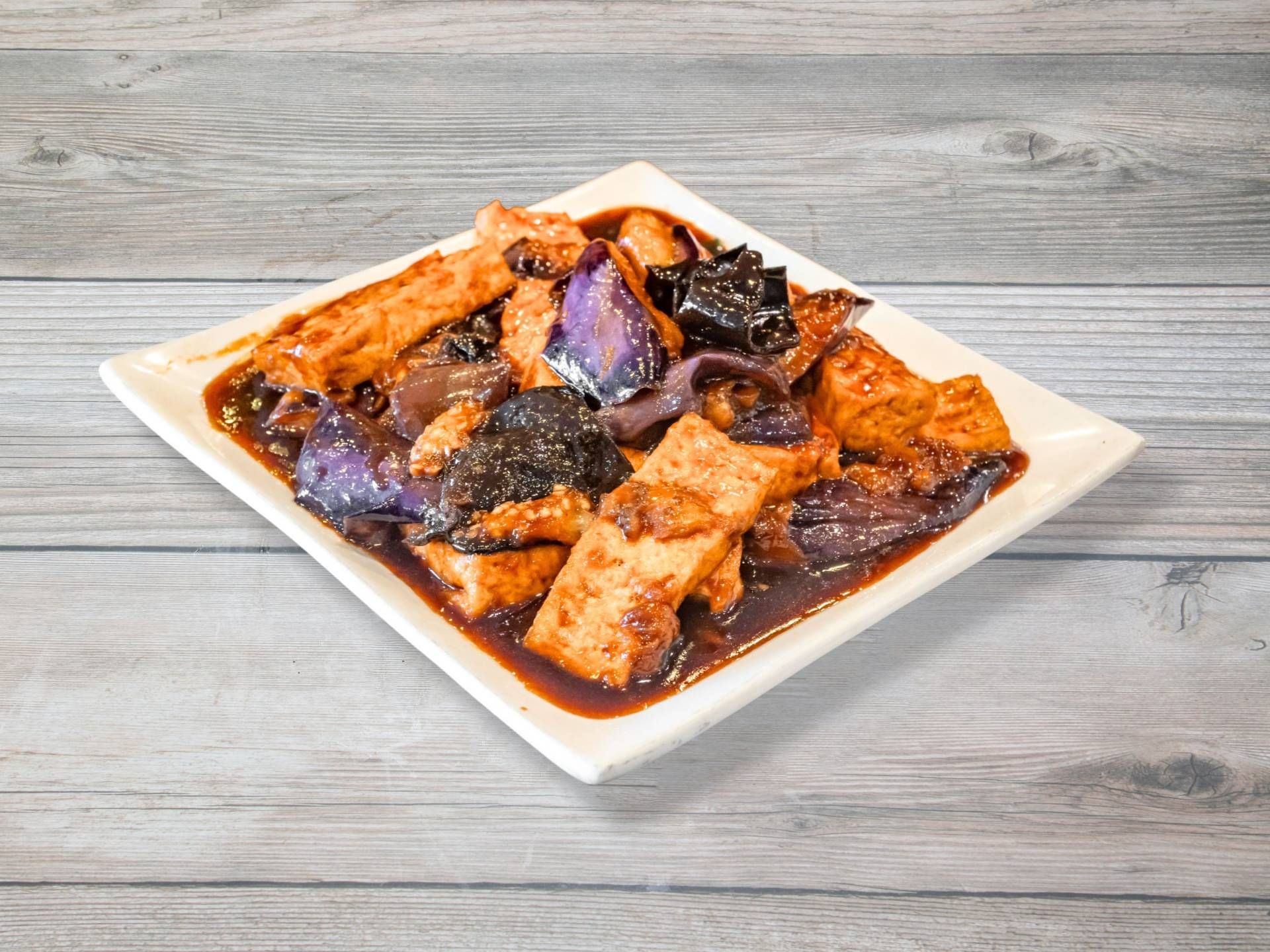 Stir-fried eggplants with fried tofu (lunch) / 茄子豆腐(午)