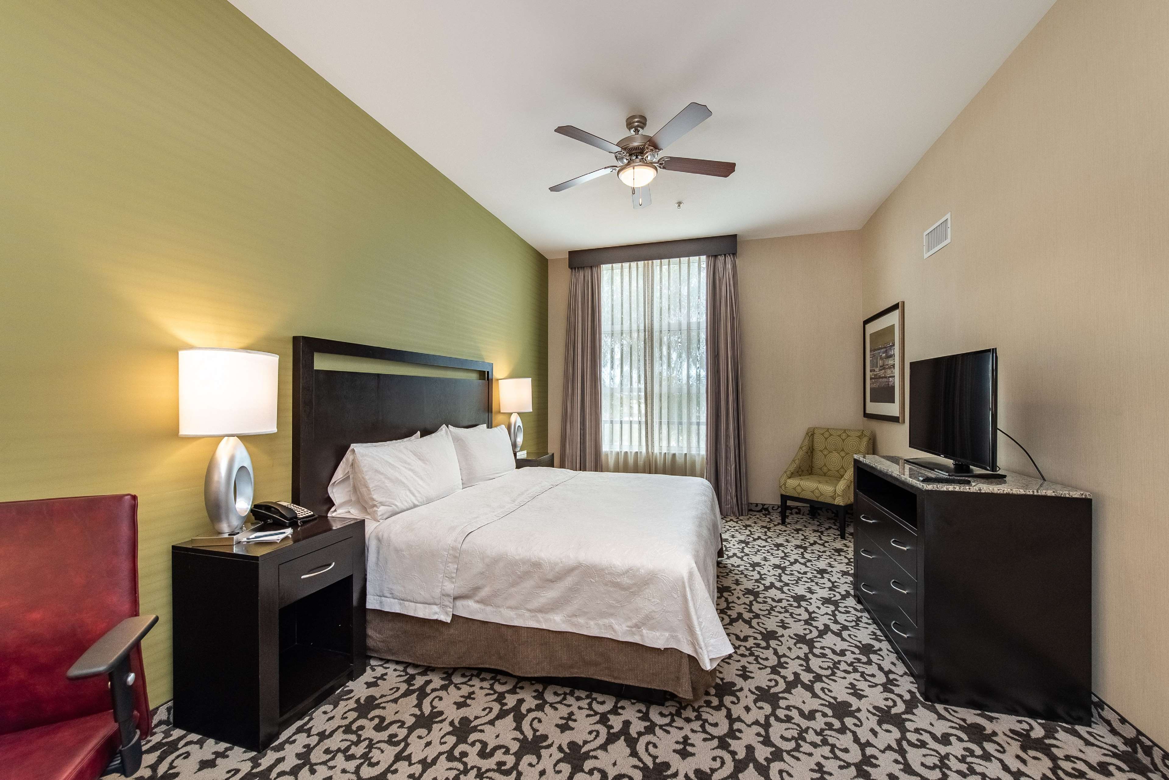 Guest room