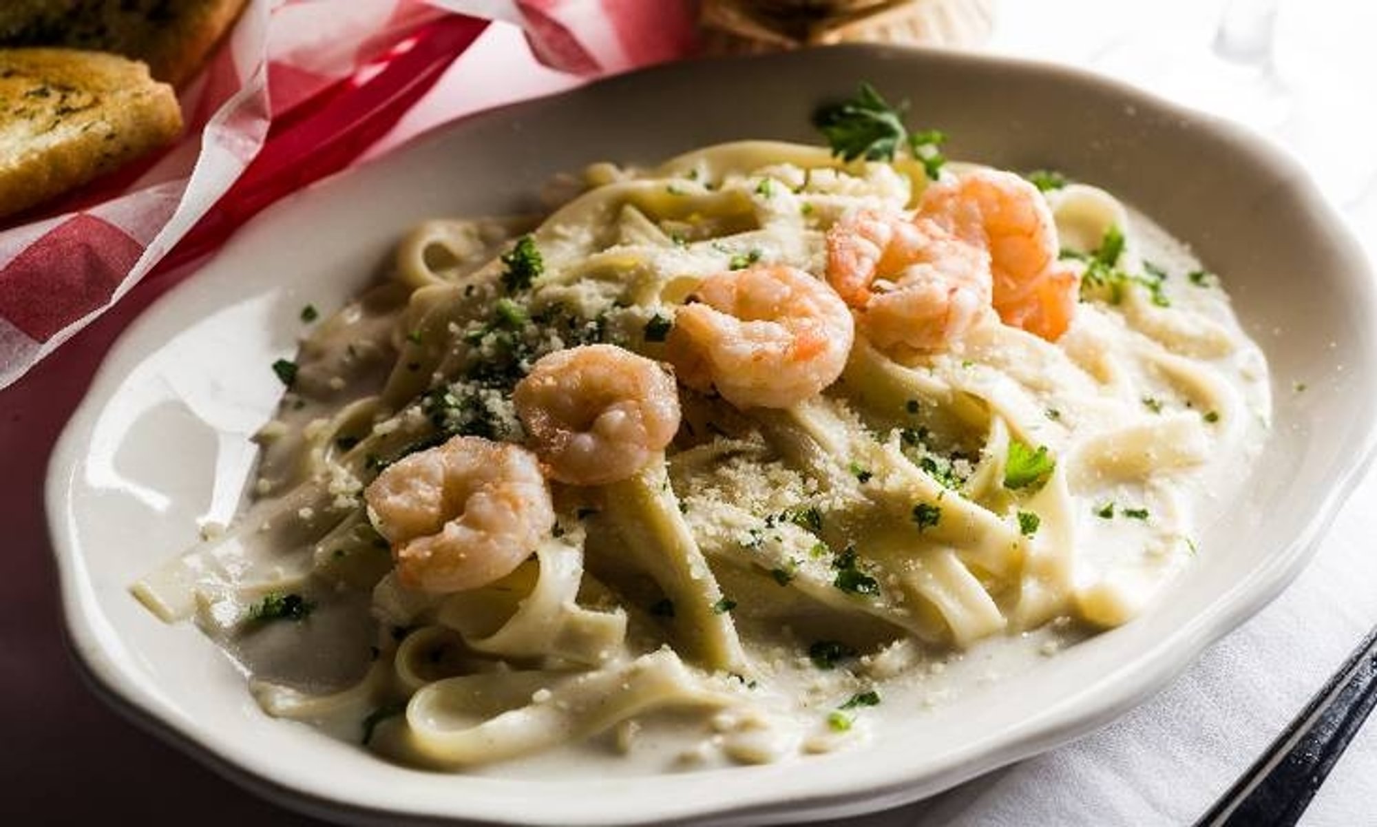 Shrimp Fettuccine Alfredo (L)