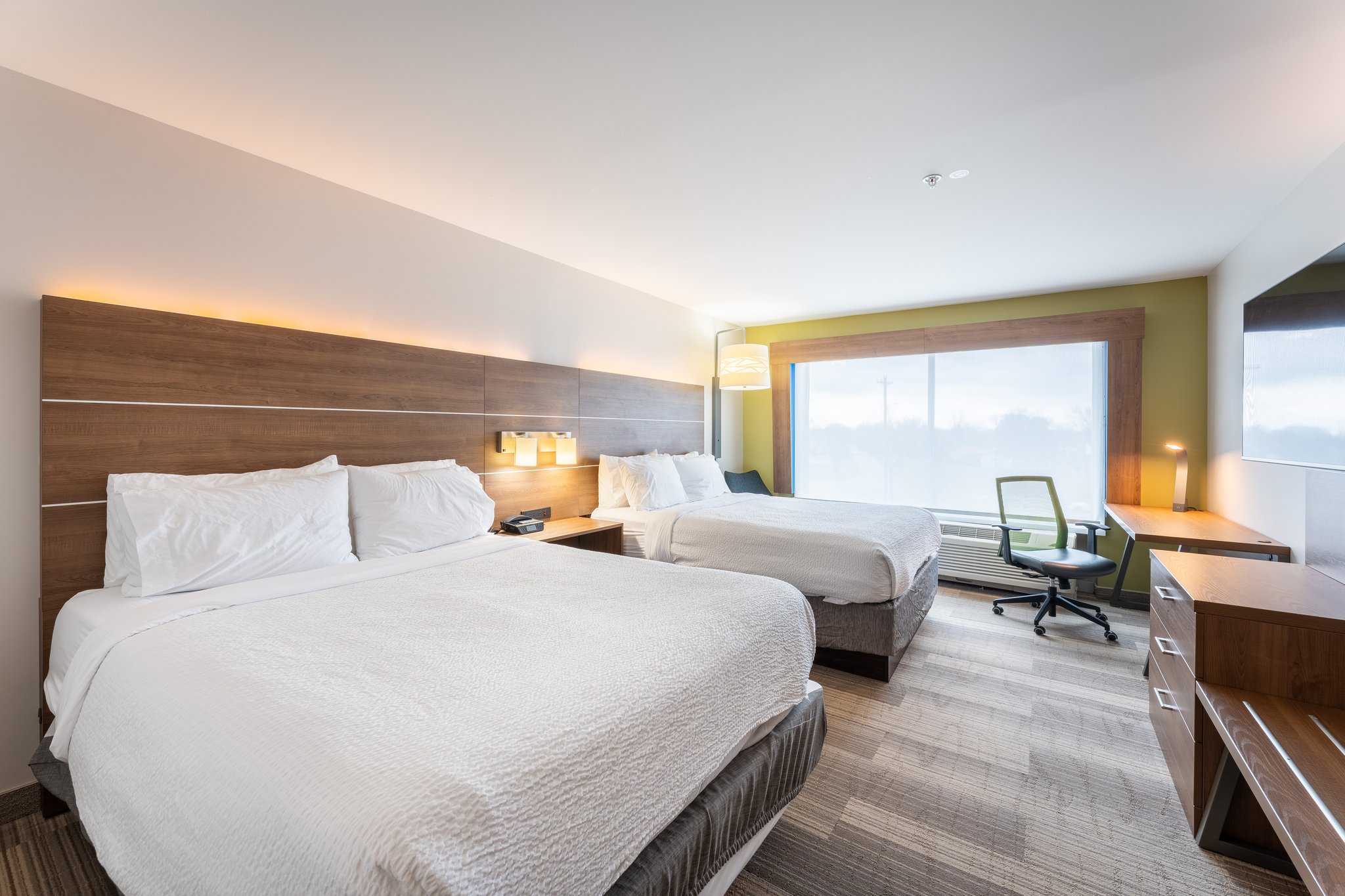 Holiday Inn Express & Suites Nashville North - Springfield by IHG Image