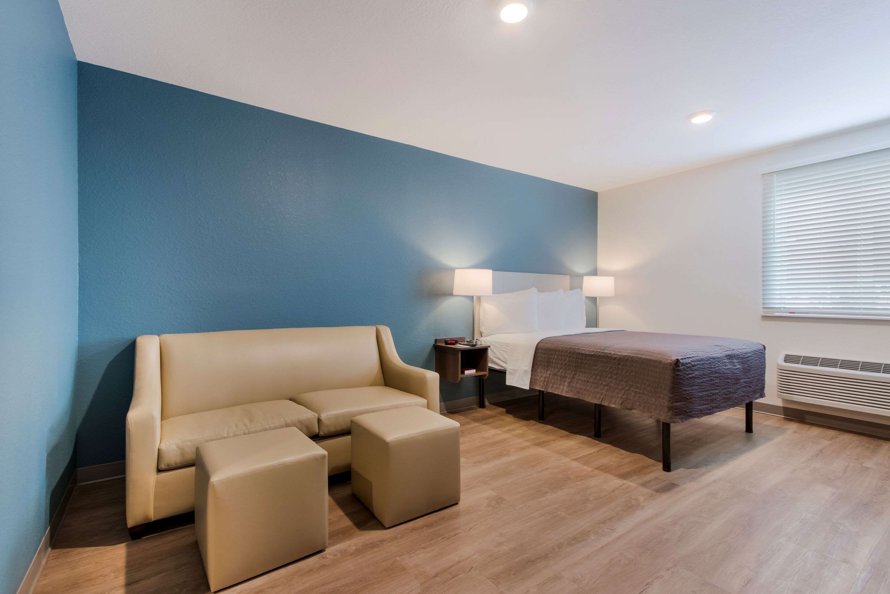 WoodSpring Suites Tamarac Photo