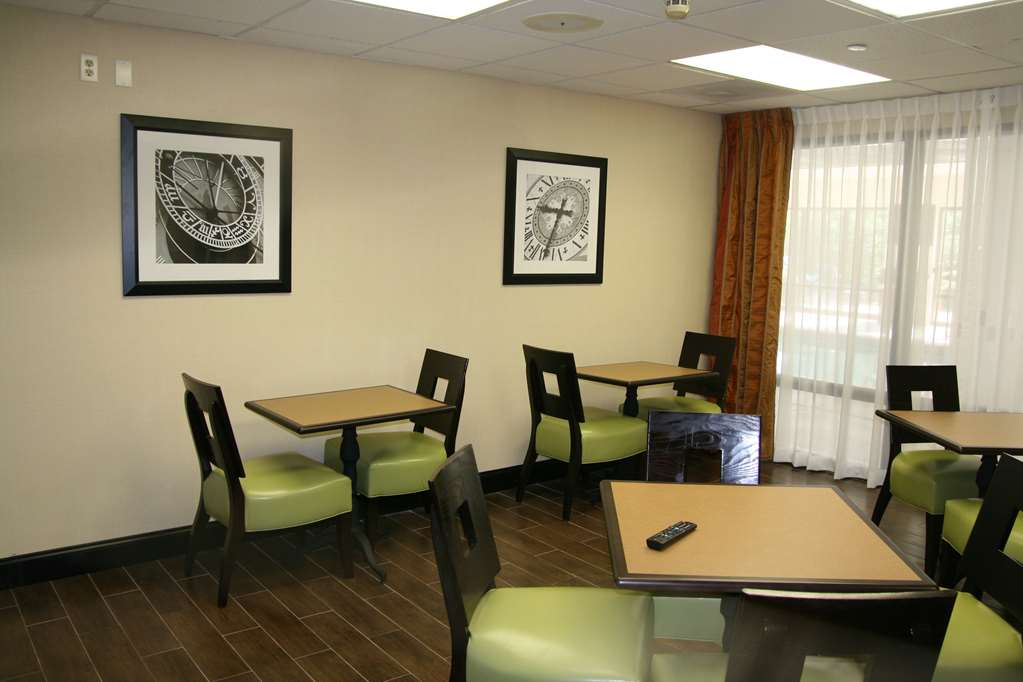 Hampton Inn Olive Branch Image