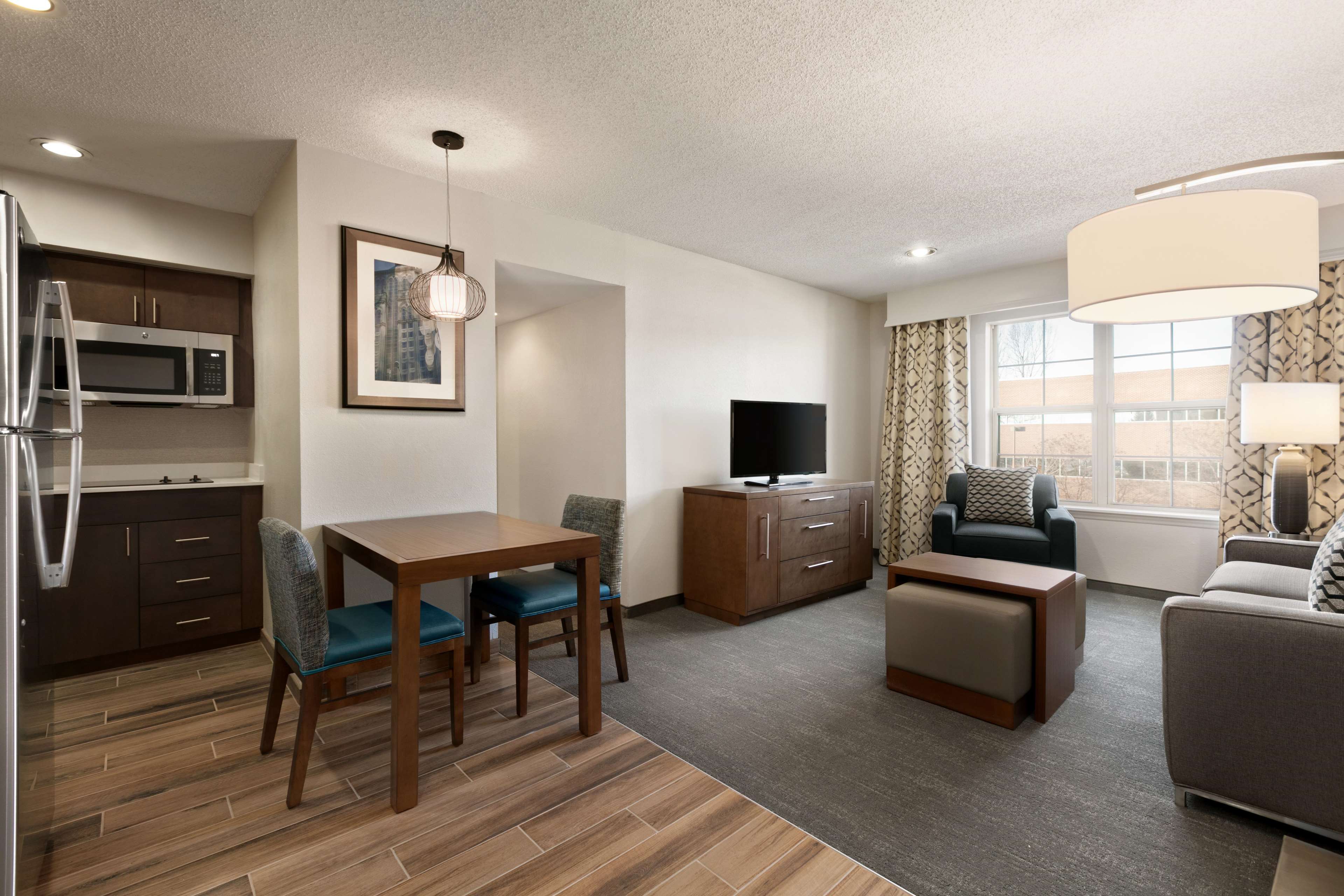 Homewood Suites by Hilton Greensboro Photo