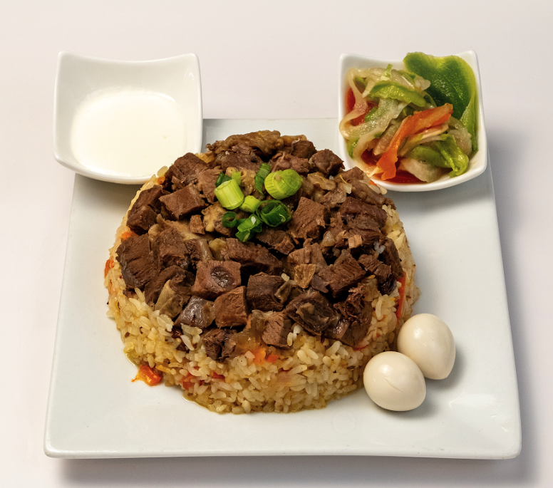 Polo (Served with Yogurt & Uyghur Salads) 手抓饭 (配酸奶&维吾尔沙拉）