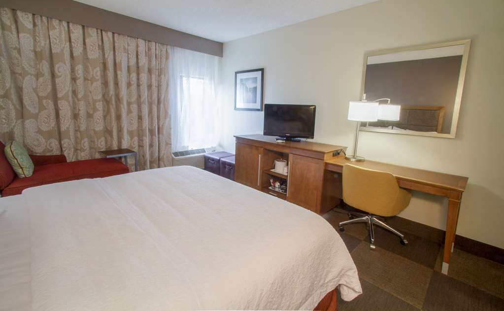 Hampton Inn South Haven Image