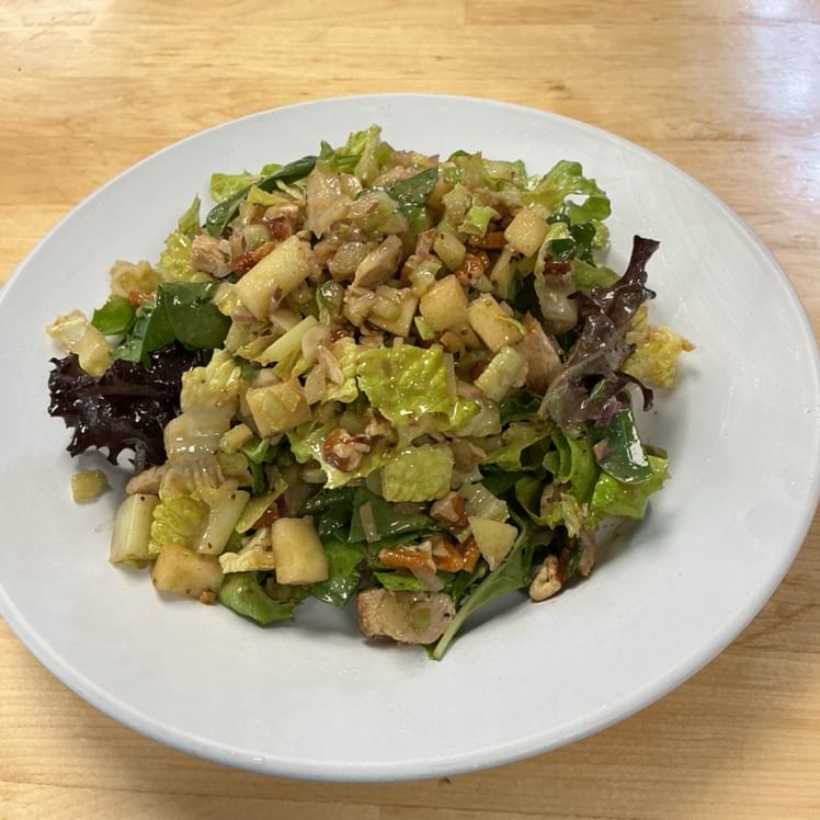 GRILLED CHICKEN SALAD