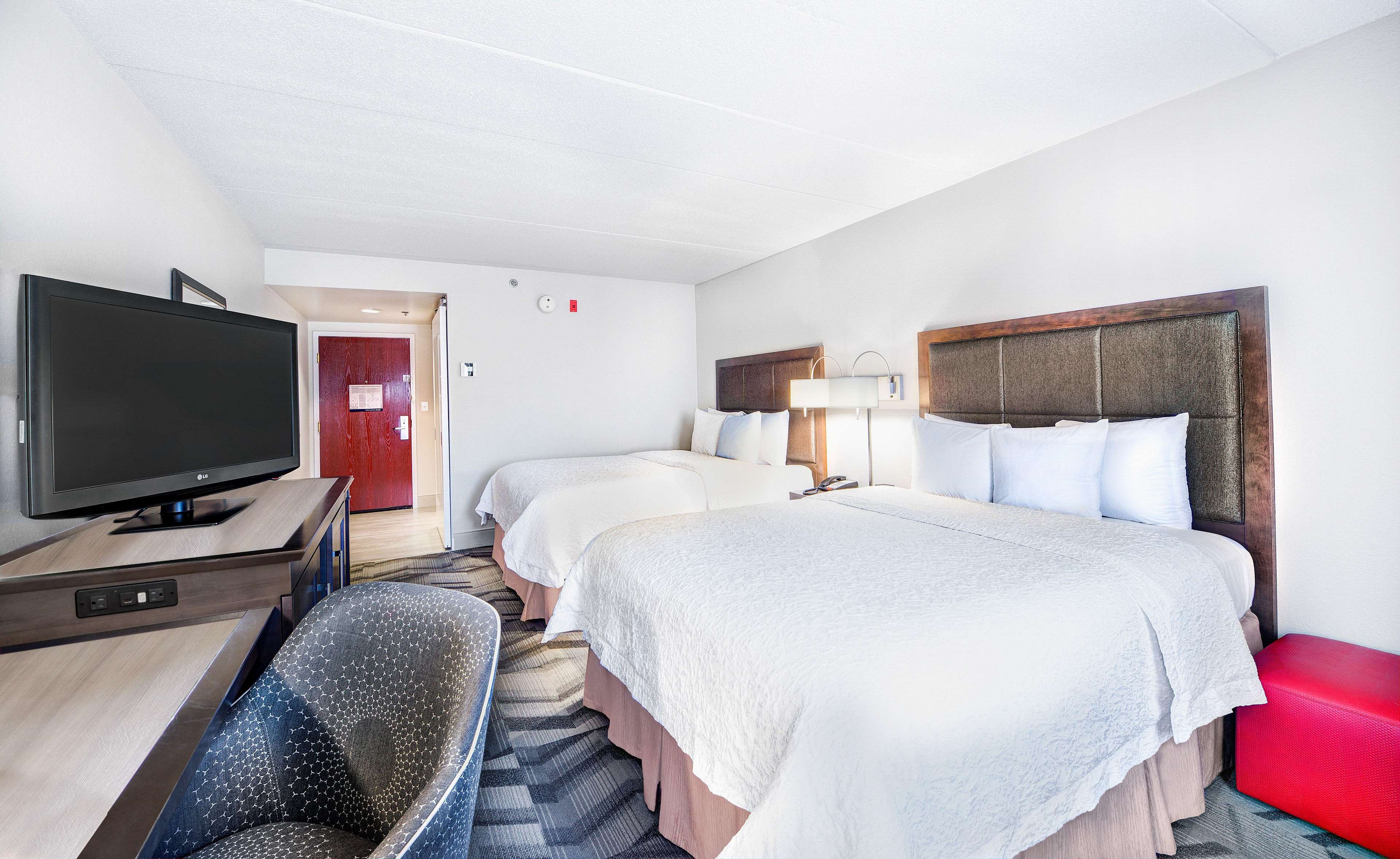 Hampton Inn & Suites Atlanta-Galleria Photo