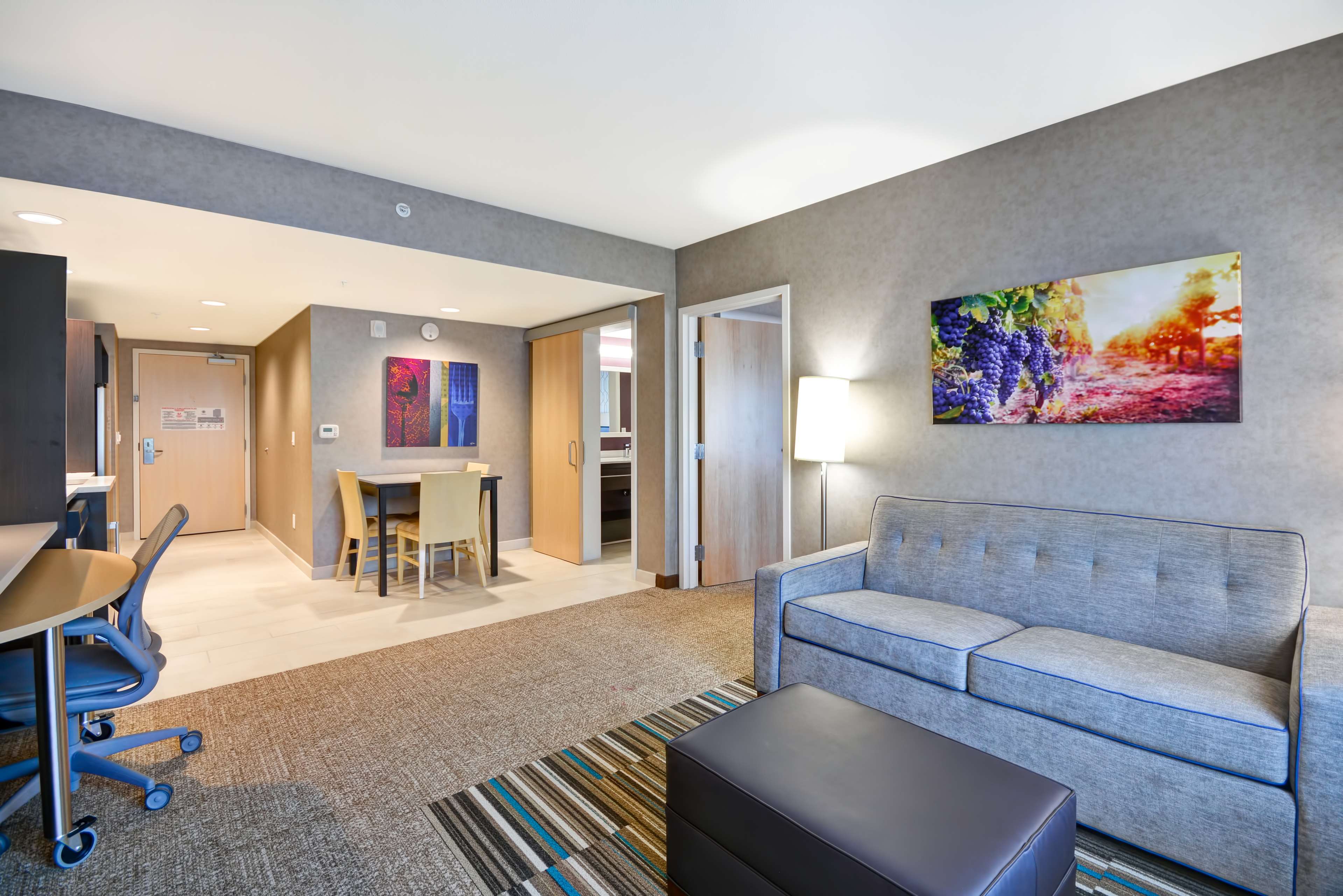 Guest room