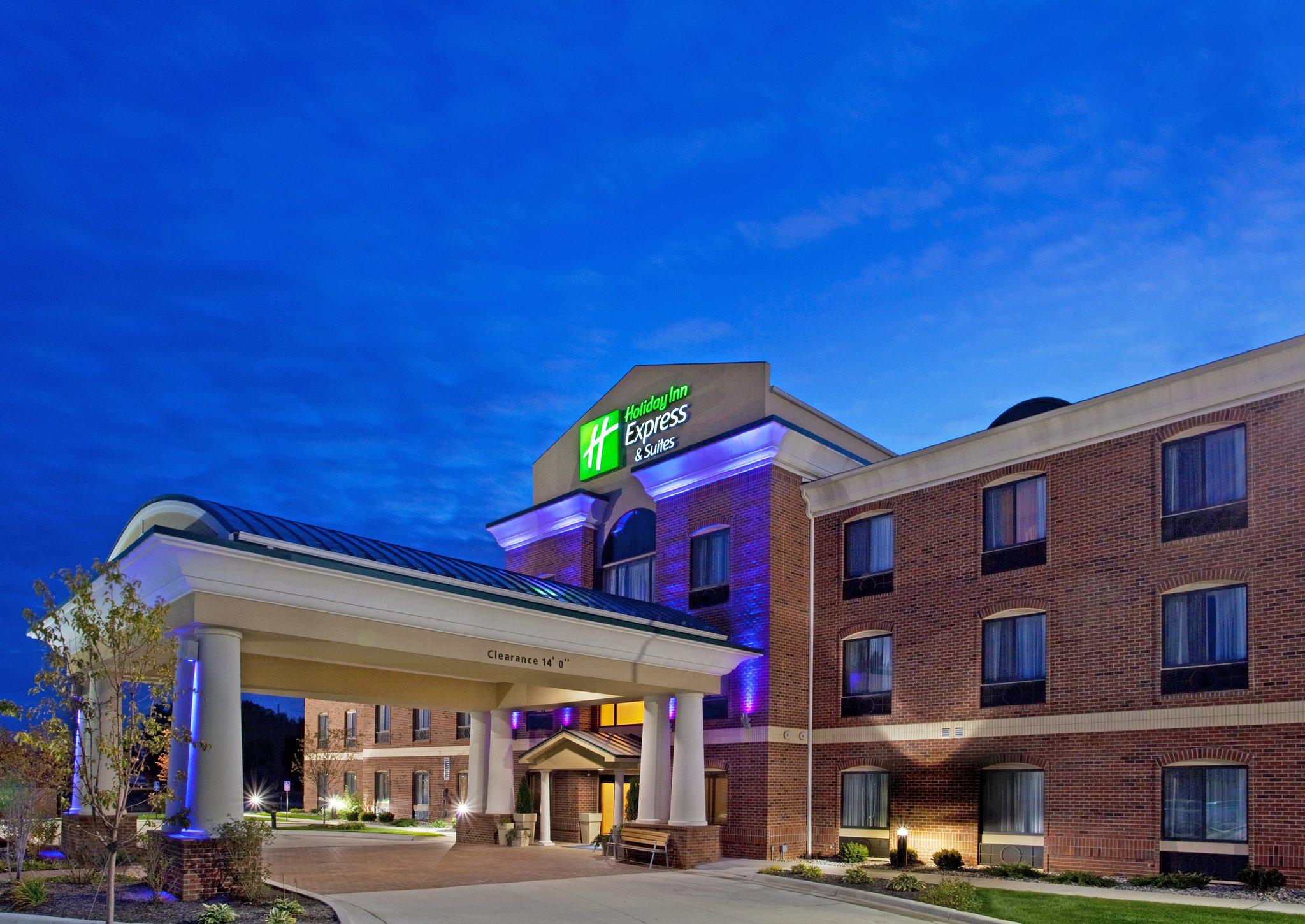 Holiday Inn Express & Suites Chesterfield - Selfridge Area Photo