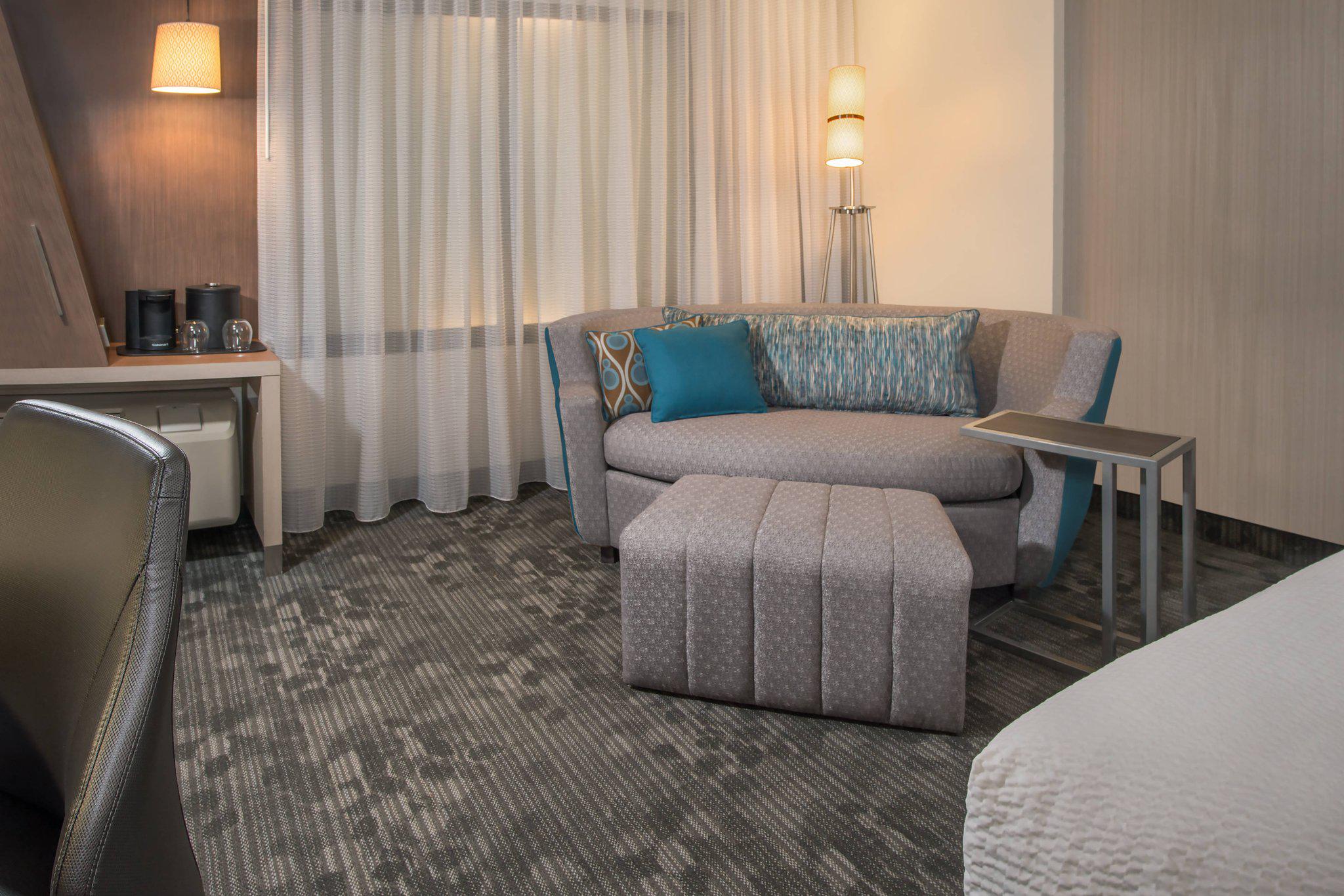 Courtyard by Marriott Denver Aurora Photo