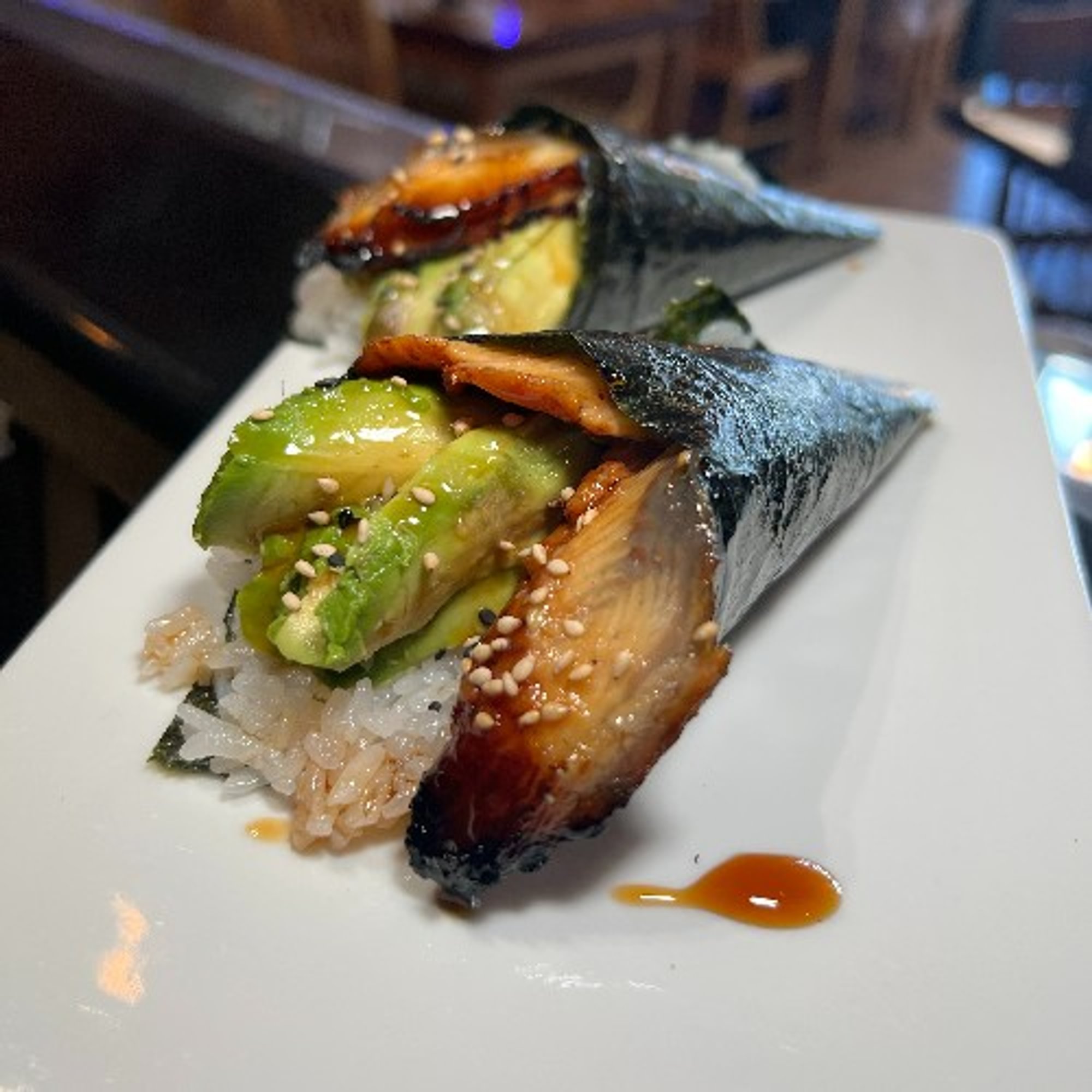 EEL AVOCADO ROLL