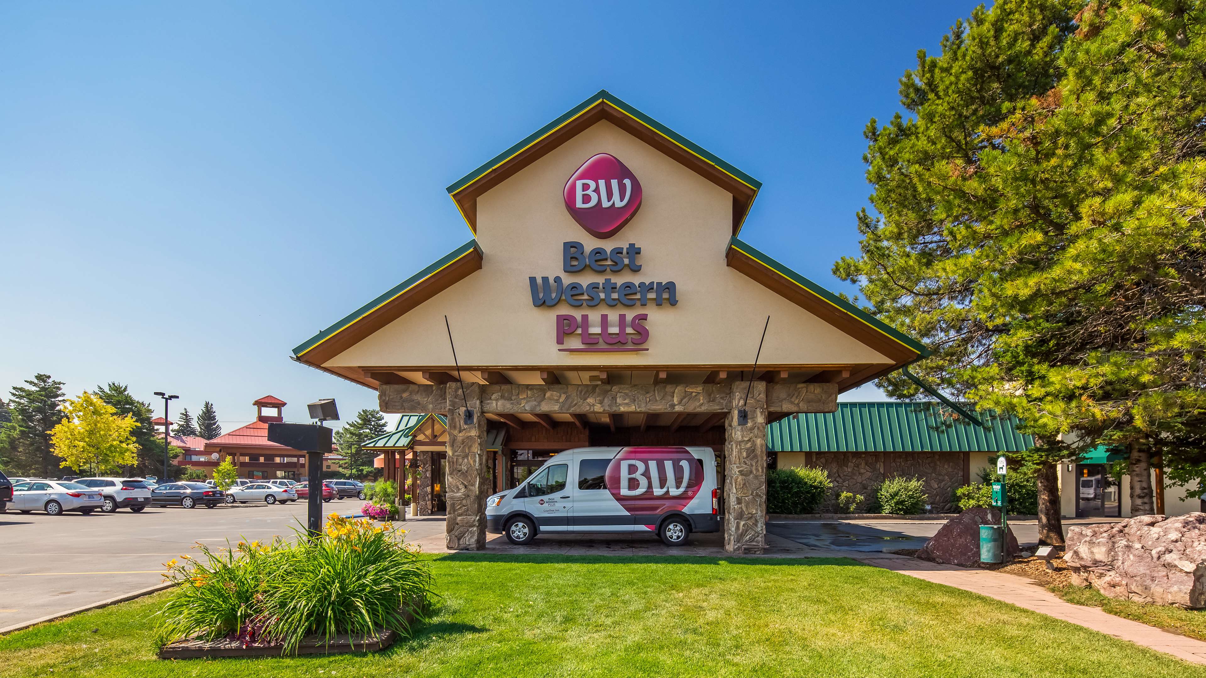 Best Western Plus GranTree Inn Photo